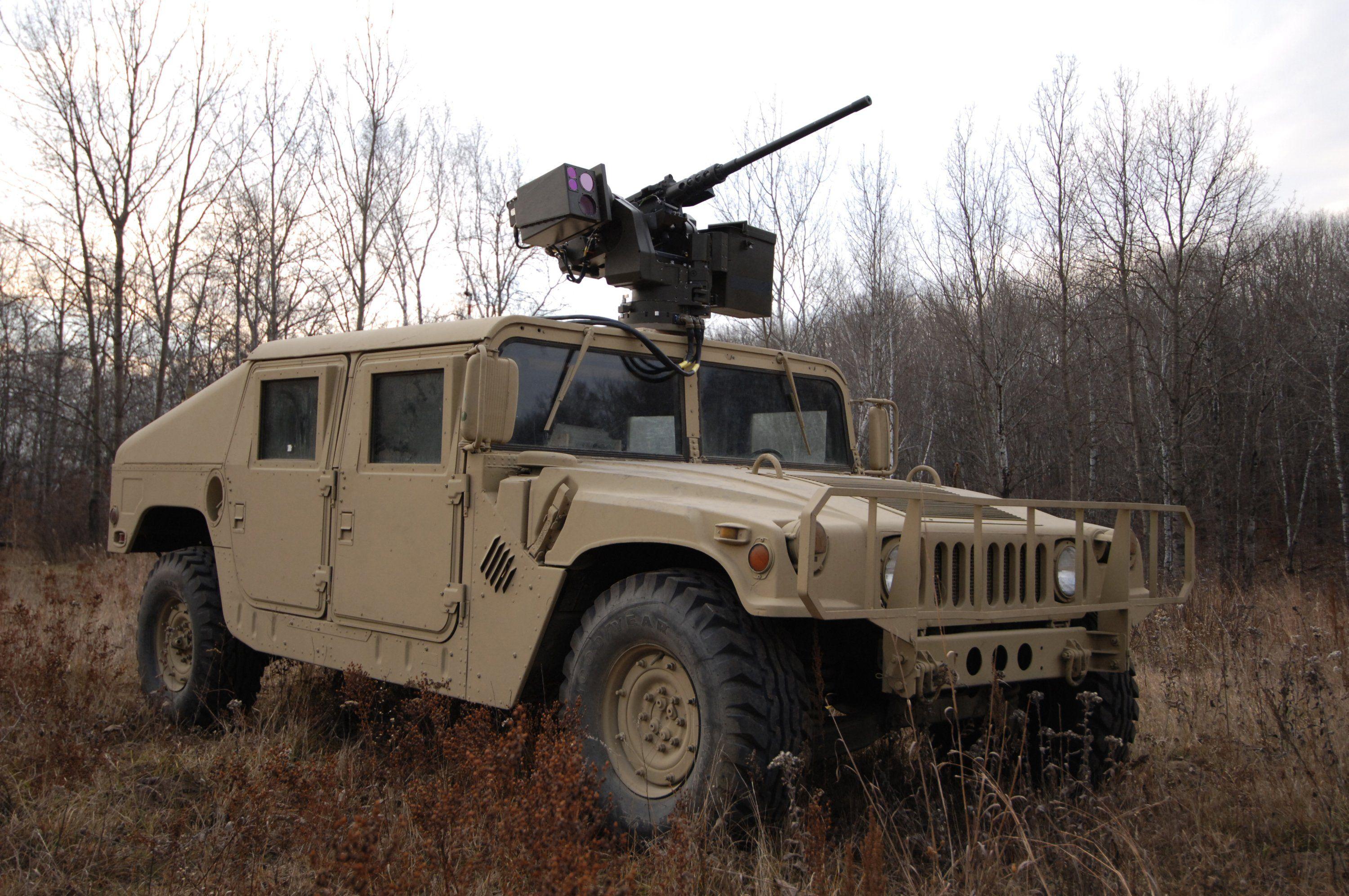 Военный внедорожник сша