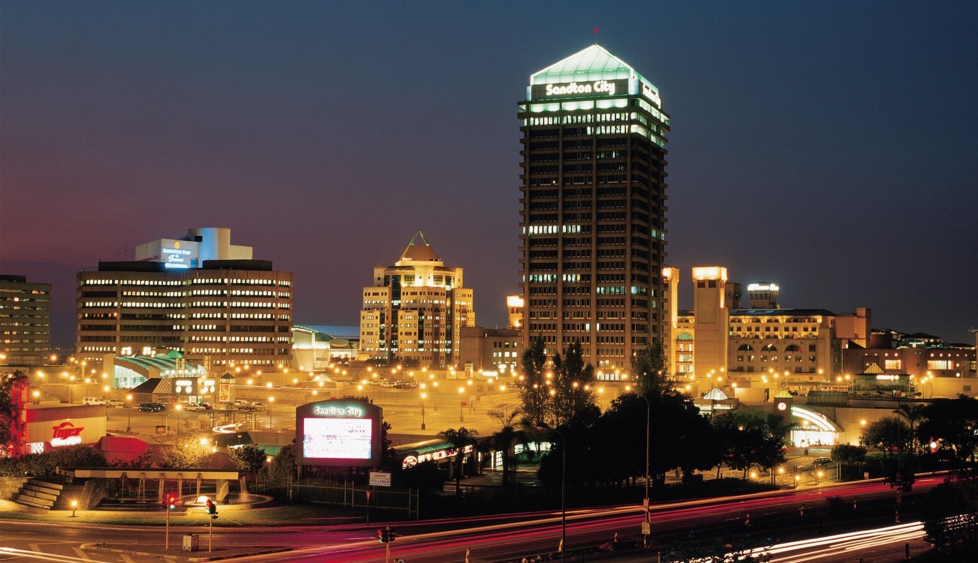 Sandton Wallpapers Top Free Sandton Backgrounds Wallpaperaccess