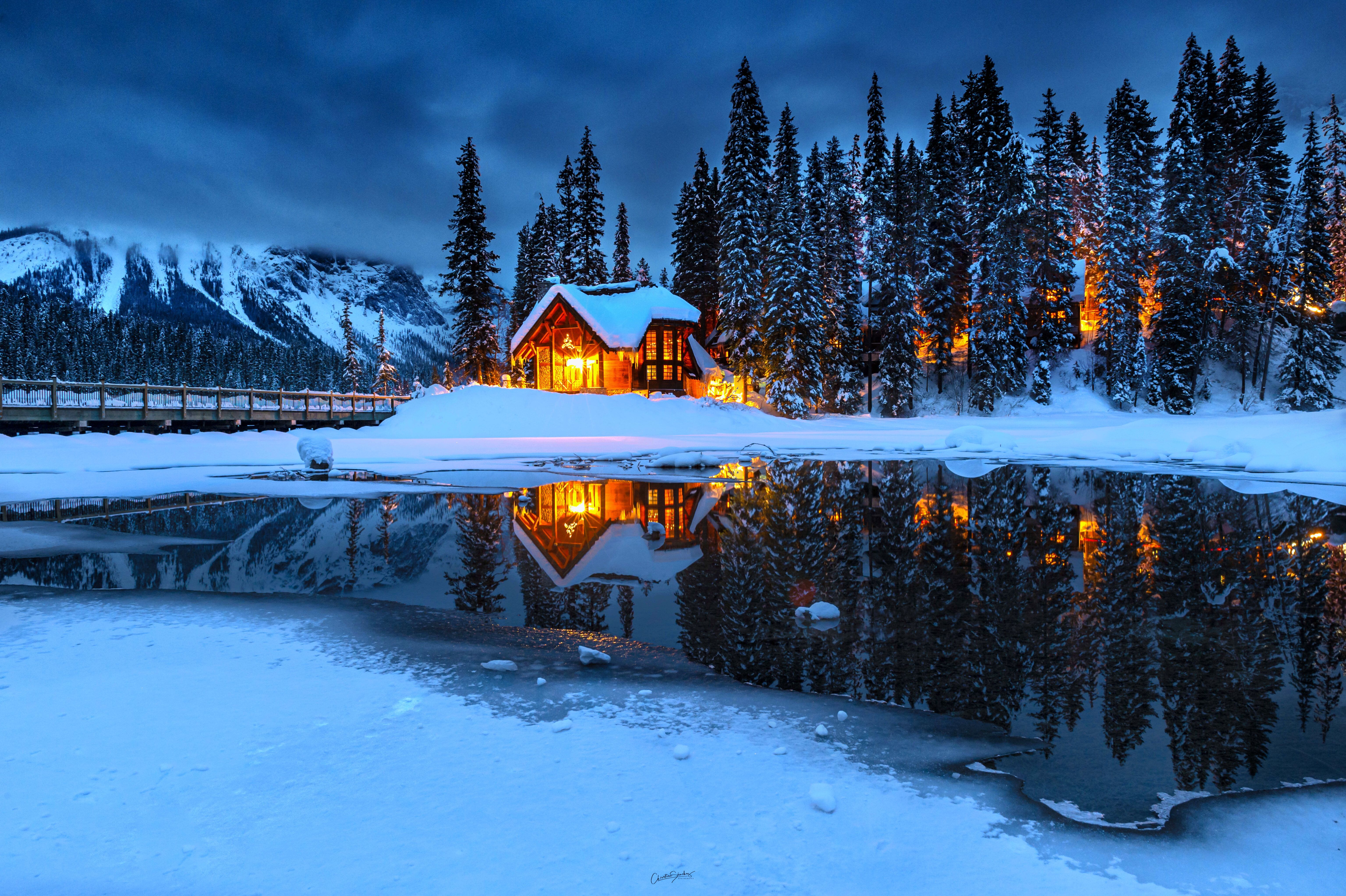 6144x4090 Winter Cabin Night House Lake Water Trees Snow Landscape Wallpaper:6144x4090