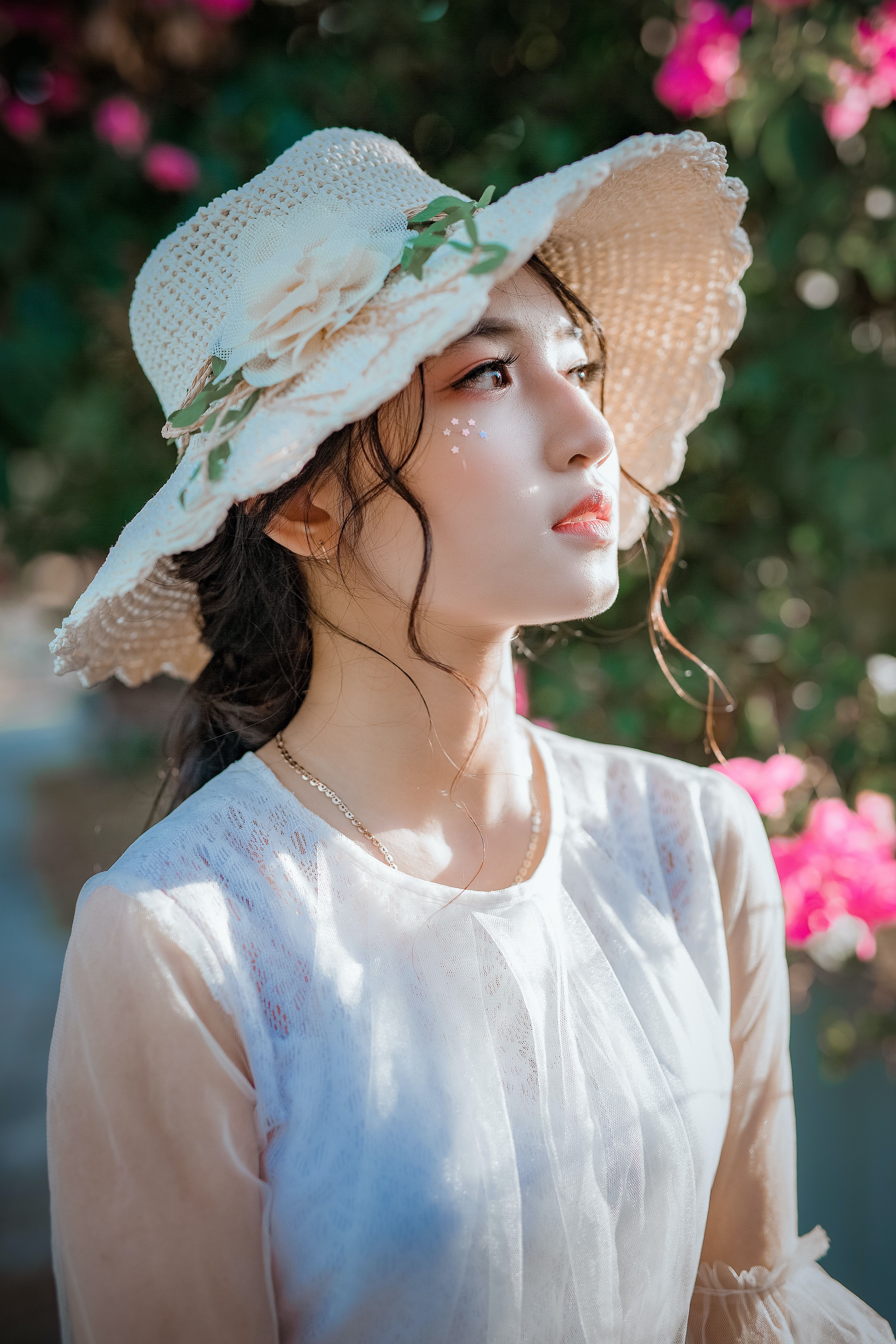 3840x5760 Beautiful Korean girl with hat Wallpaper Download