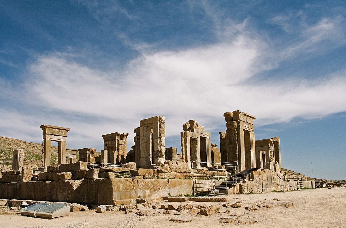 1200x790 Free download Top HD Persepolis Wallpaper Misc HD 33445 KB [1200x790] for your Desktop, Mobile & Tablet. Explore Persepolis City Wallpaper. City Street Background, City Background, City Wallpaper