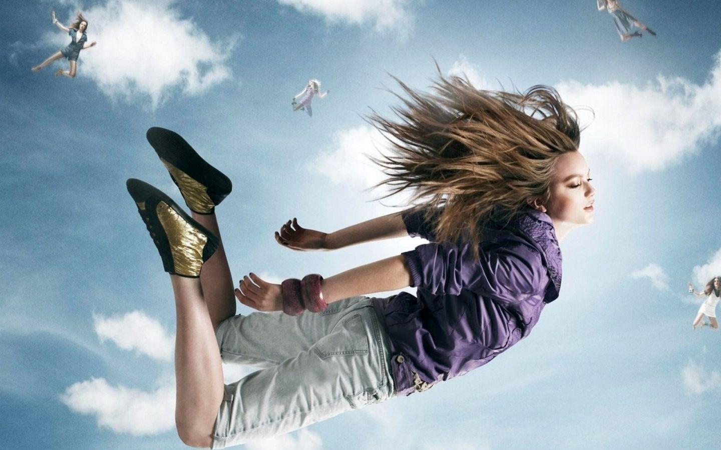 1440x900 Young People Wallpaper