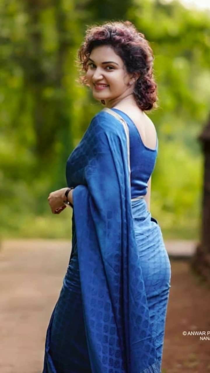 720x1280 Honey rose