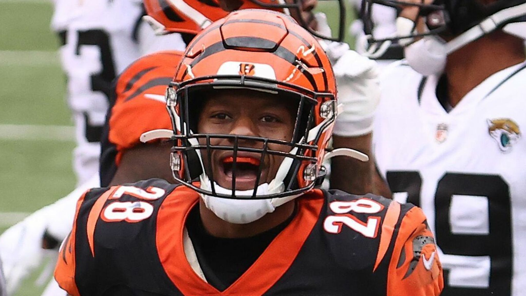 2048x1152 Joe Mixon erupts for the Bengals and JJ Watt is sick of losing: 12 things from NFL Sunday