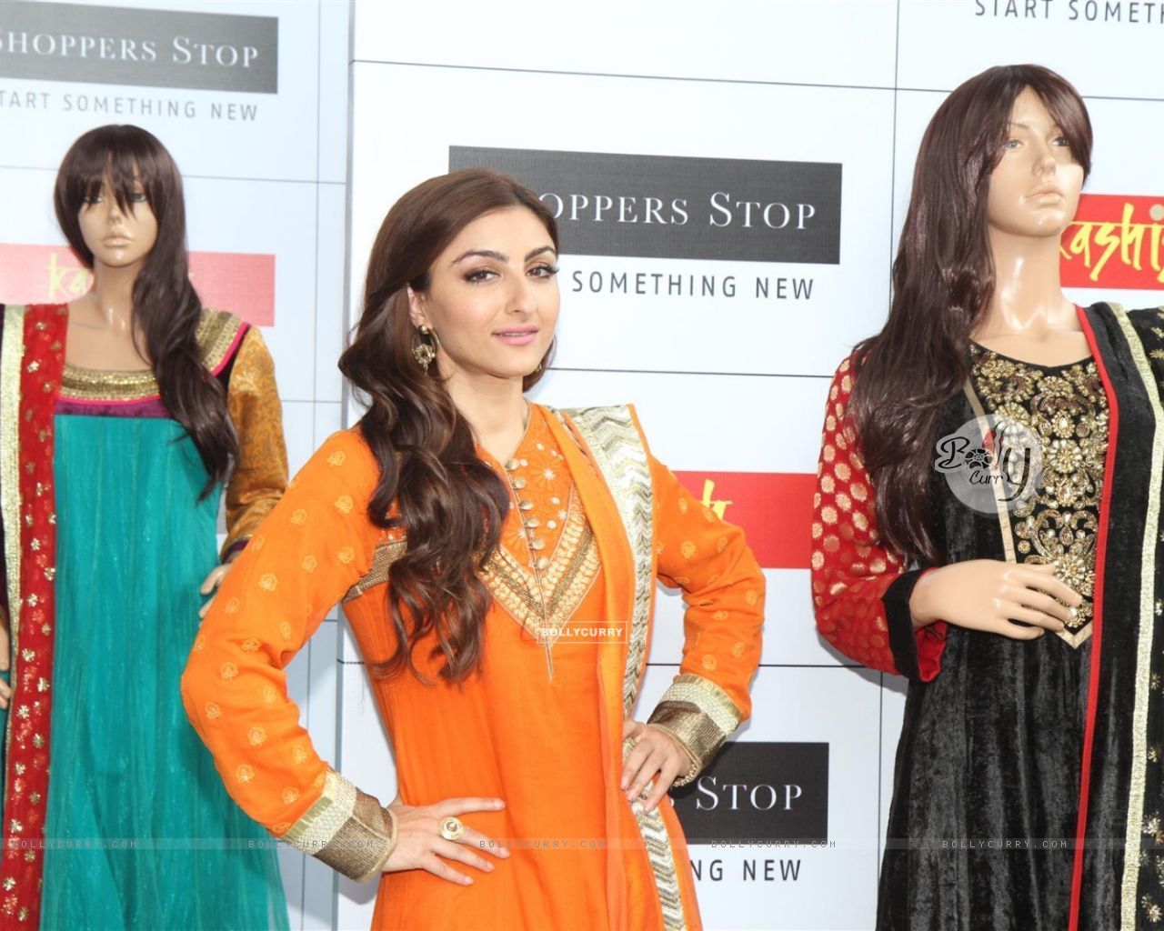 1280x1024 Wallpaper Ali Khan at Shoppers Stop launch of salwar kameez & kurti size:1280x1024
