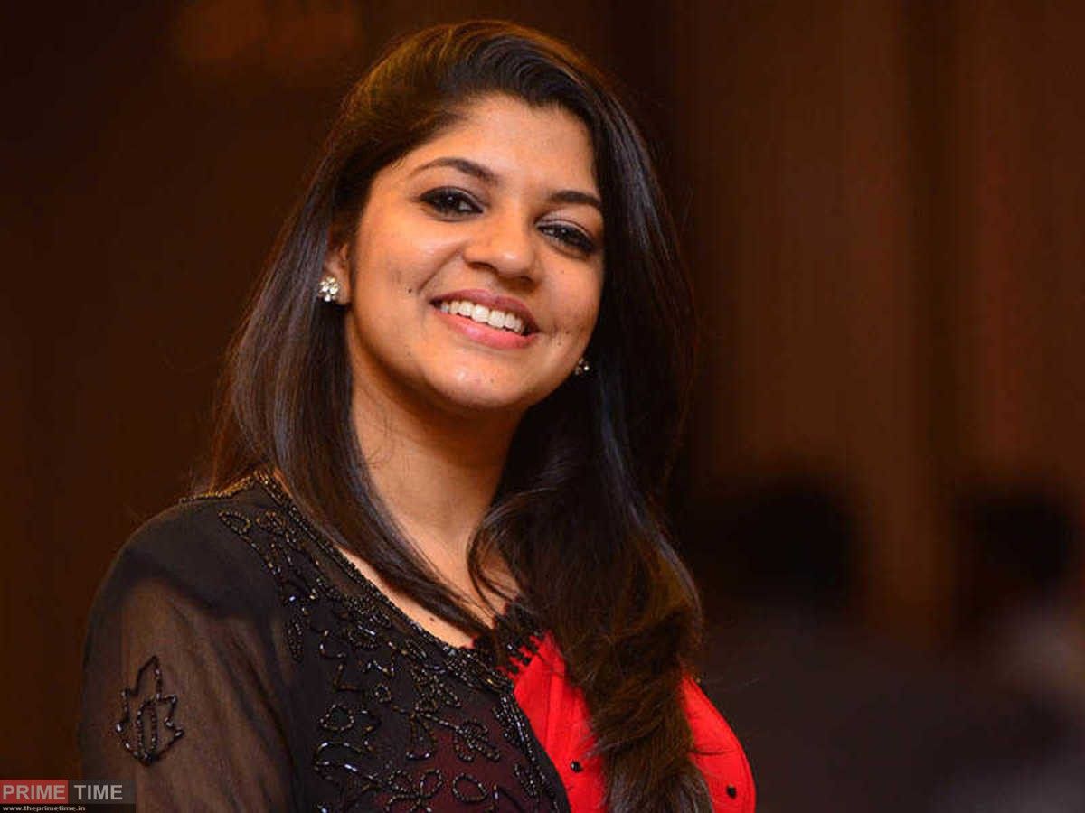 Aparna Balamurali Wallpapers - Top Free Aparna Balamurali Backgrounds ...