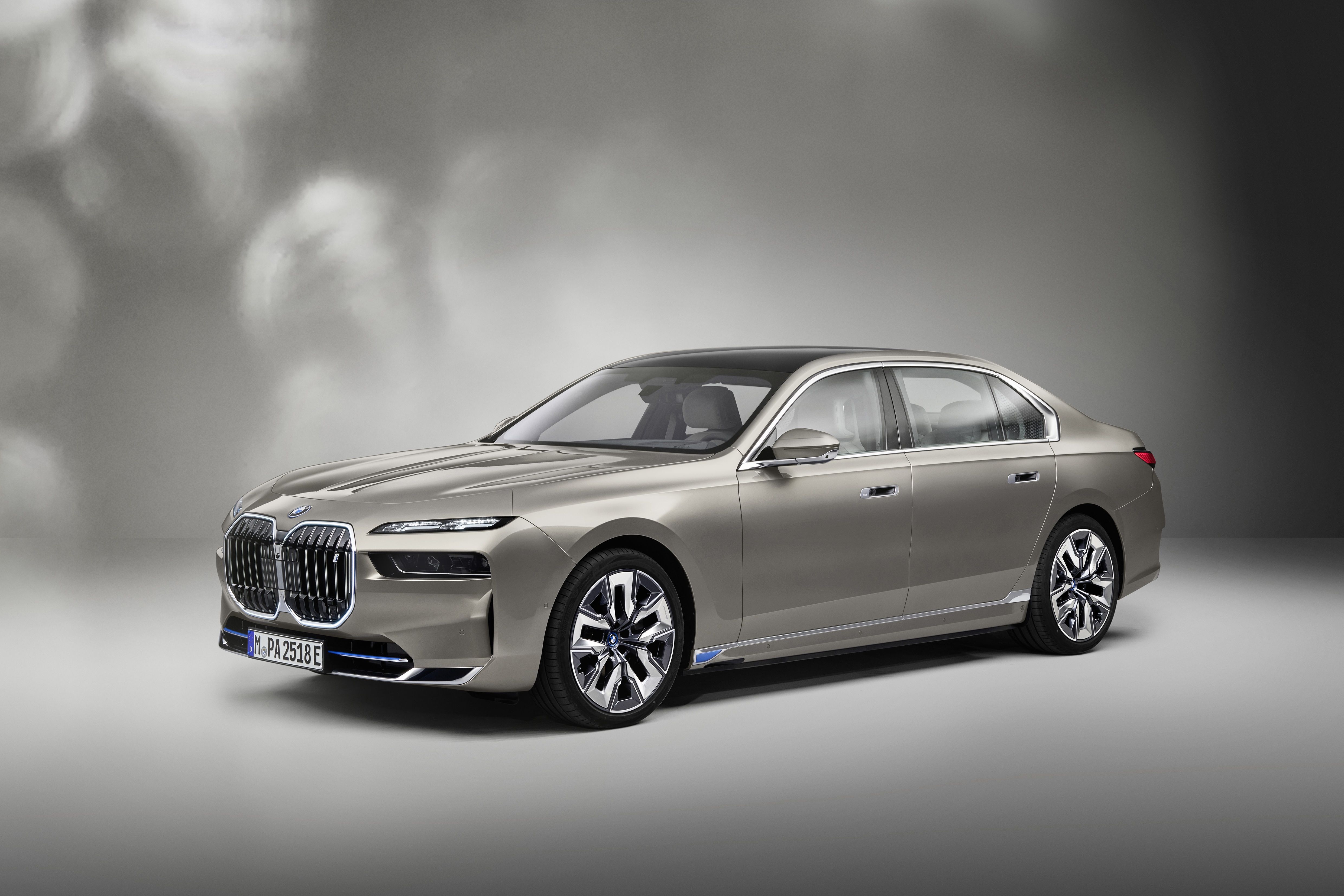 4961x3307 BMW I7 XDrive60 4K Gallery HD Wallpaper