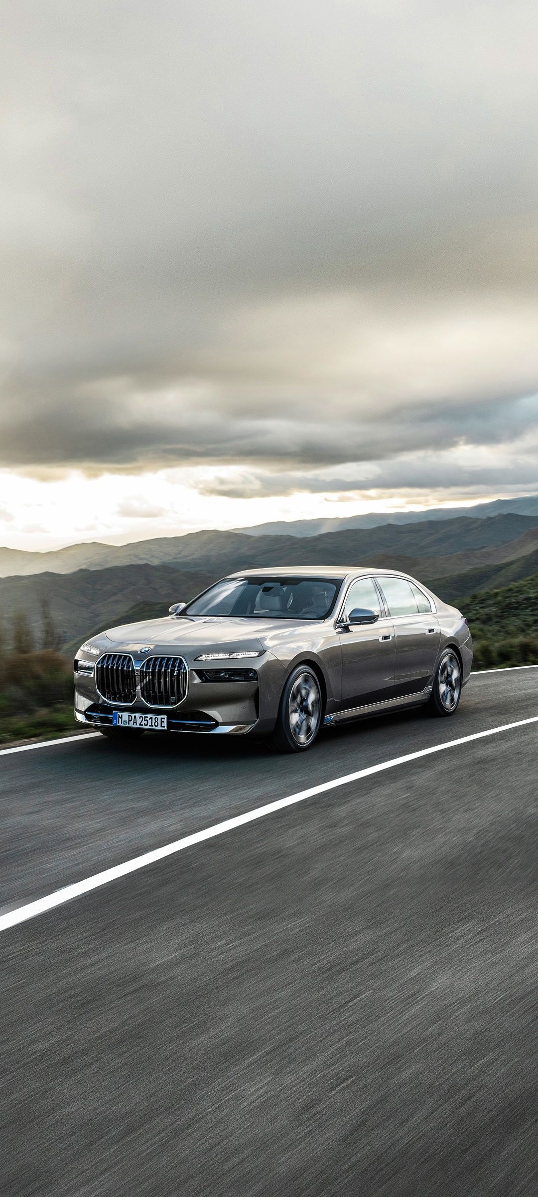 1080x2400 Wallpaper / Vehicles BMW i7 xDrive60 Phone Wallpaper, , 1080x2400 free download