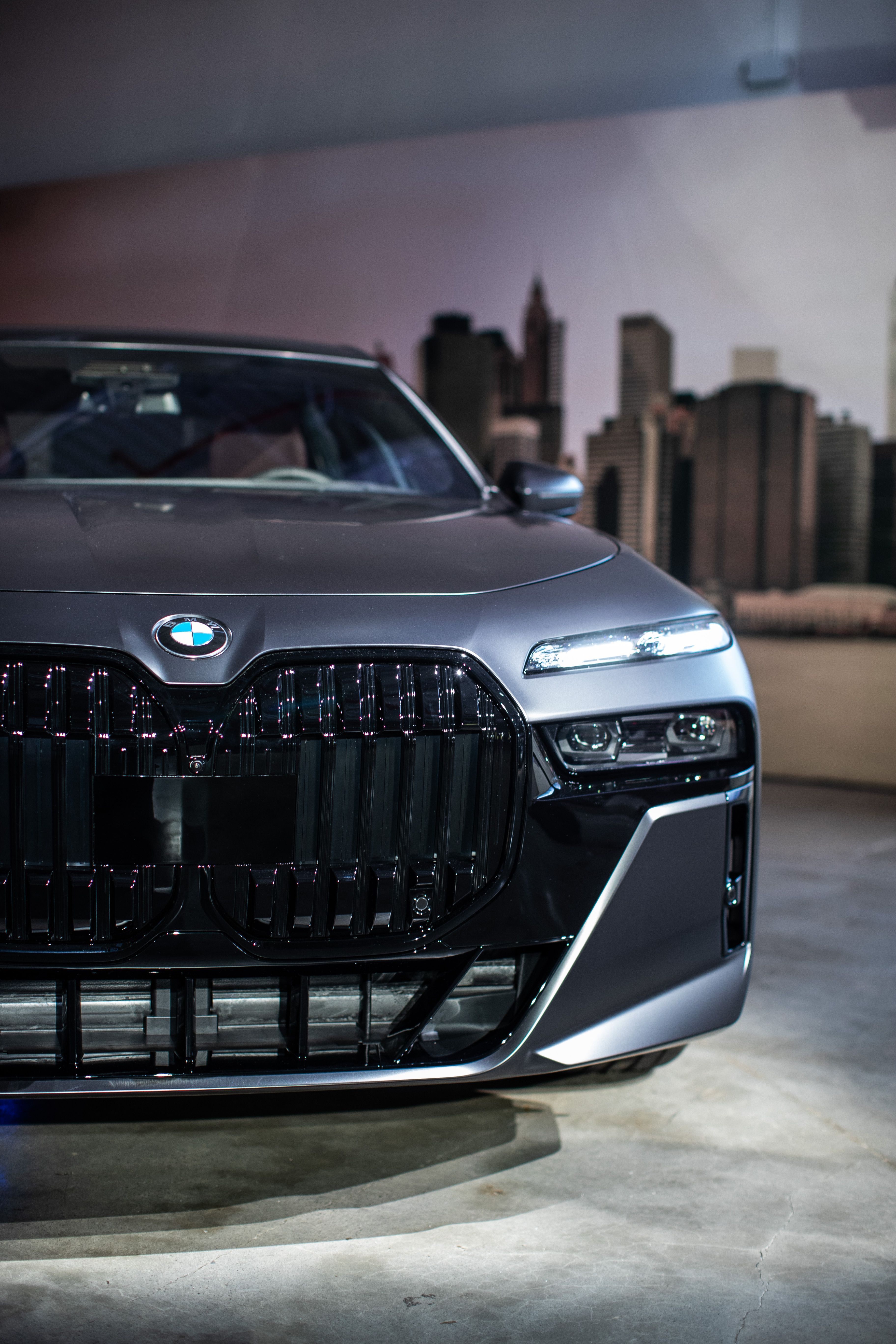 3648x5472 BMW I7 Wallpaper