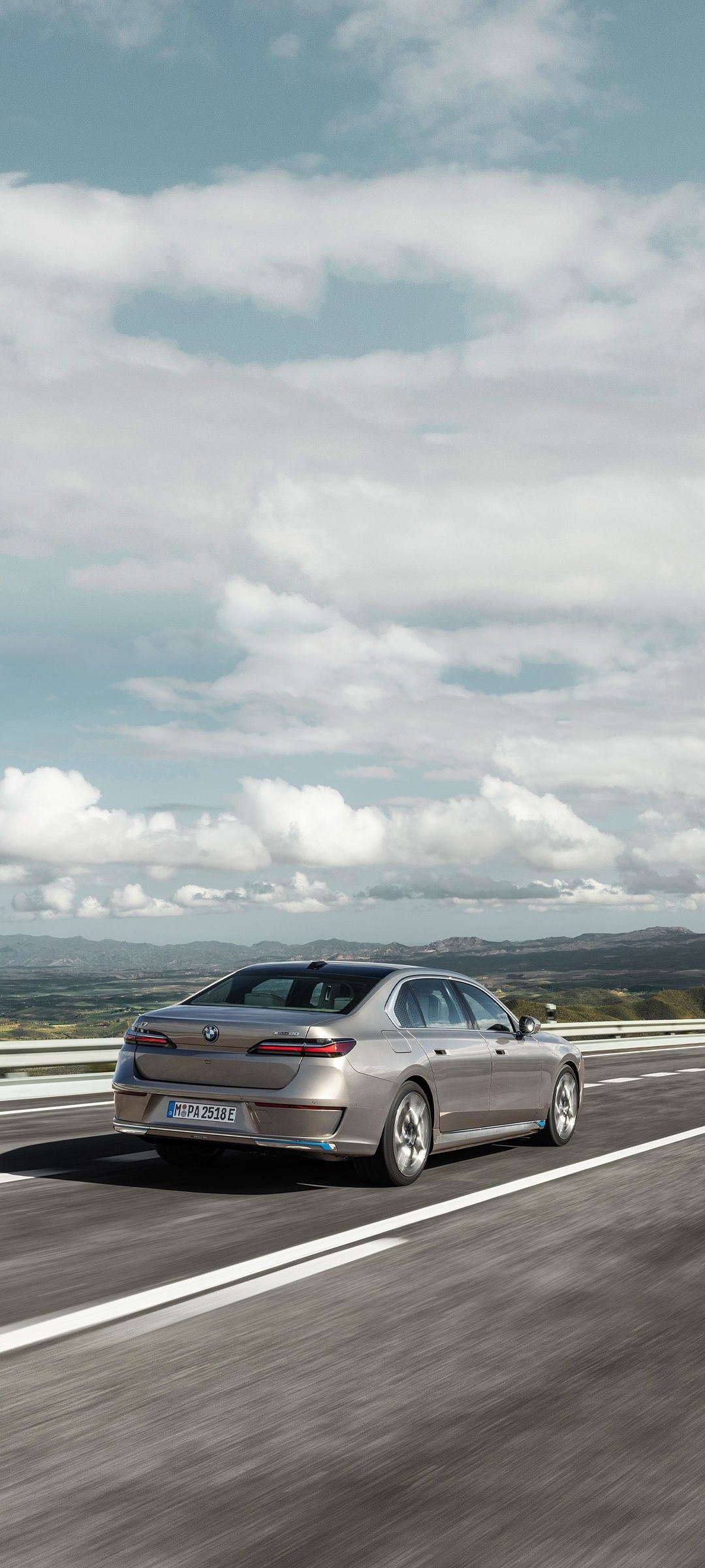 1080x2400 Wallpaper / Vehicles BMW i7 xDrive60 Phone Wallpaper, , 1080x2400 free download
