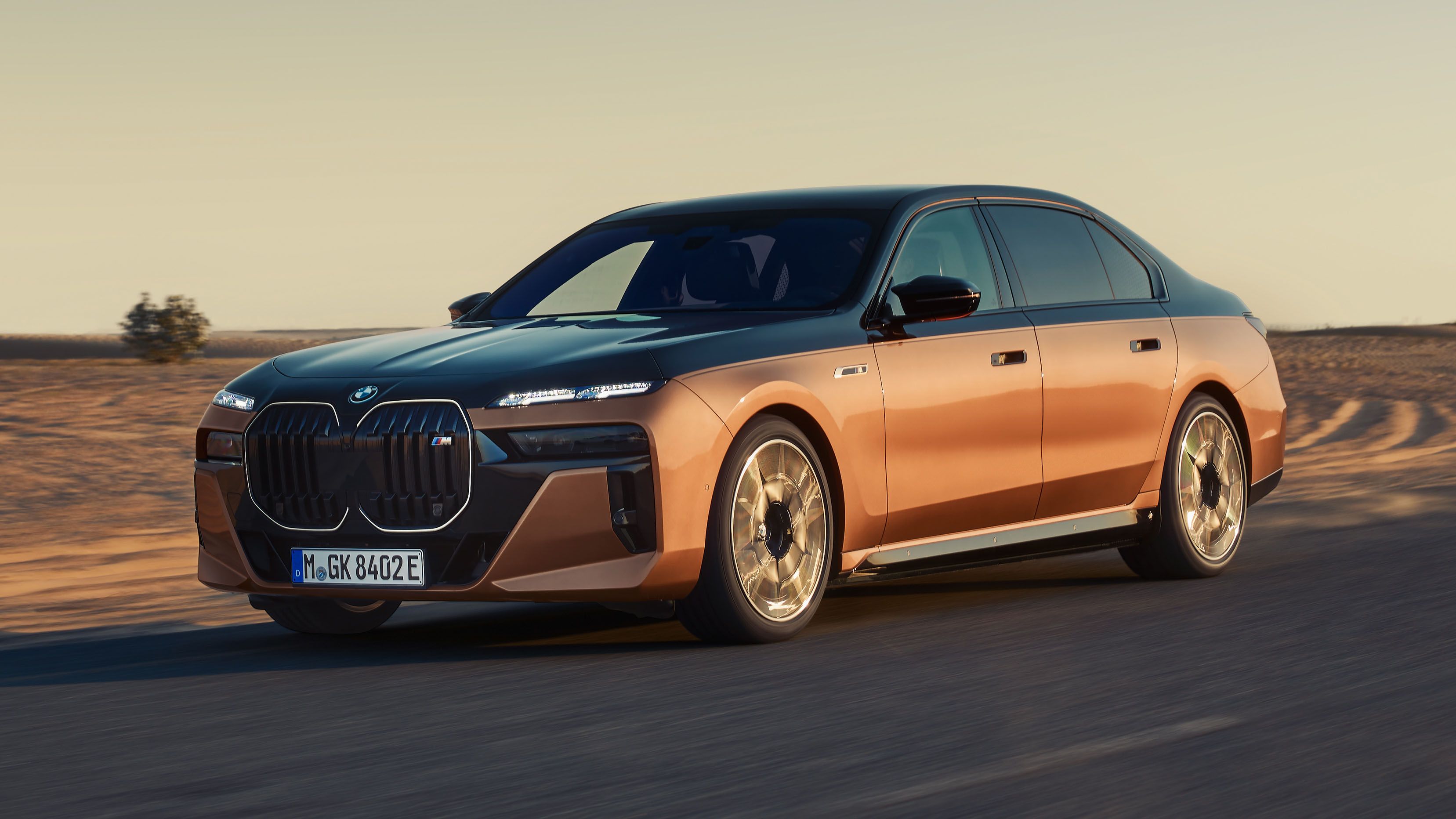 3314x1864 BMW I7 M70 Revealed: A Cinema On Wheels That'll Do 0 62mph In 3.7s