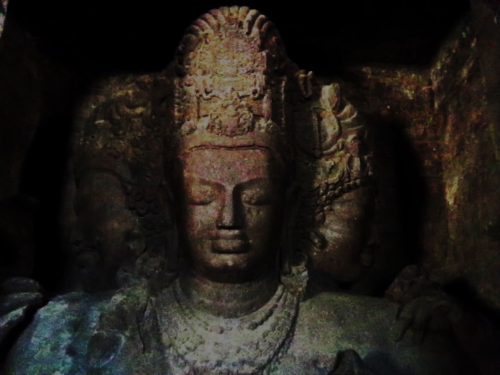 1600x1200 Trimurti of Elephanta Caves