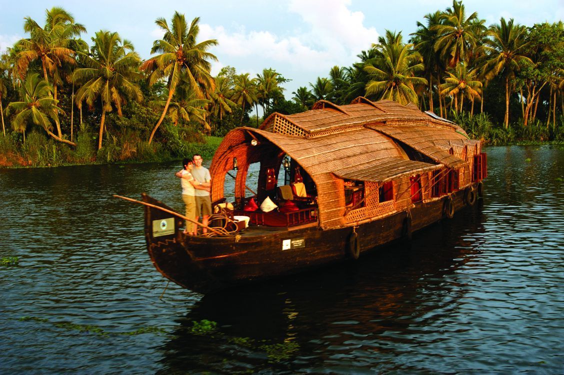 1128x750 Wallpaper Brown Wooden Boat on Body of Water During Daytime, Background Free Image