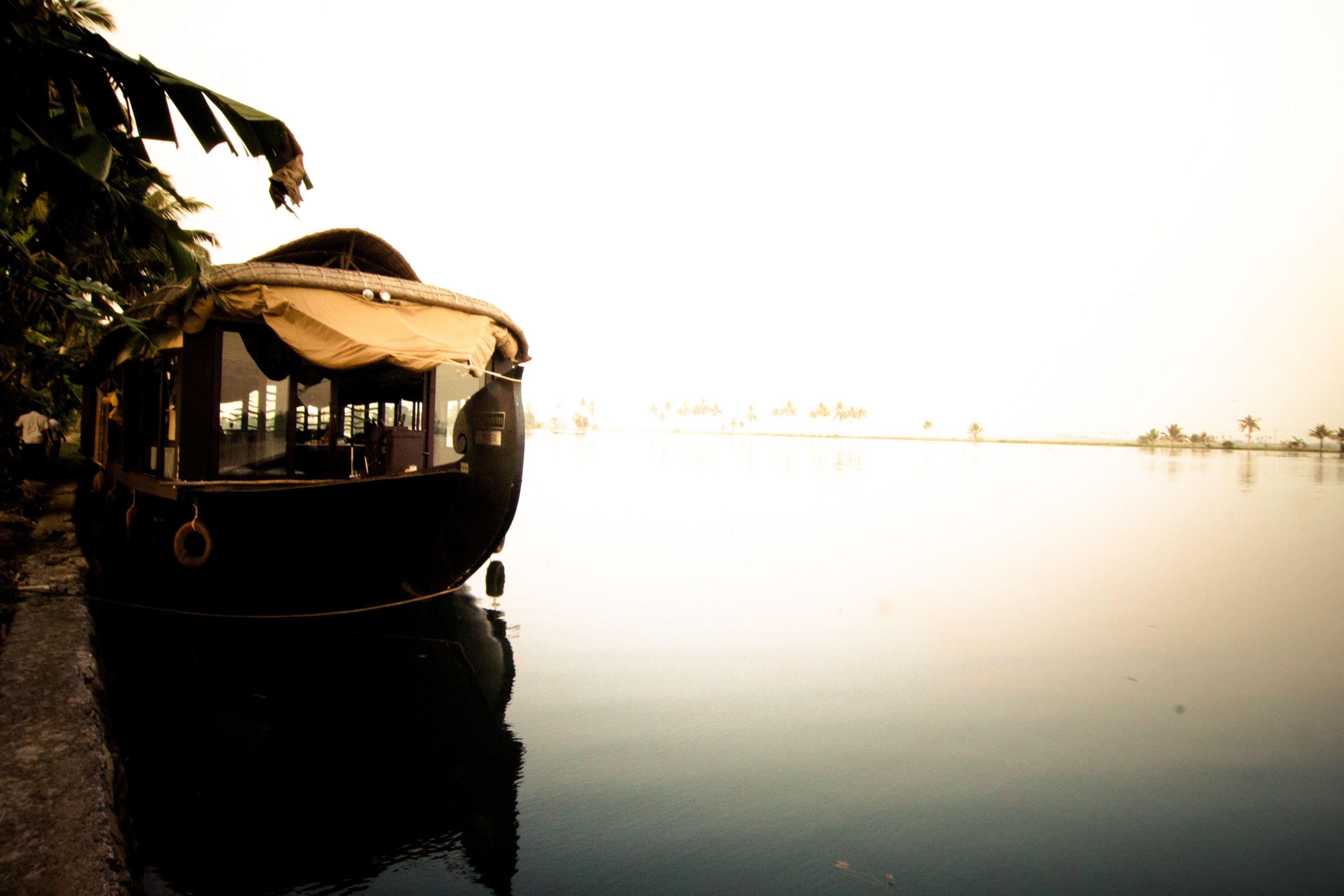 3500x2333 Wallpaper / indium backwater houseboat and water HD 4k wallpaper free download
