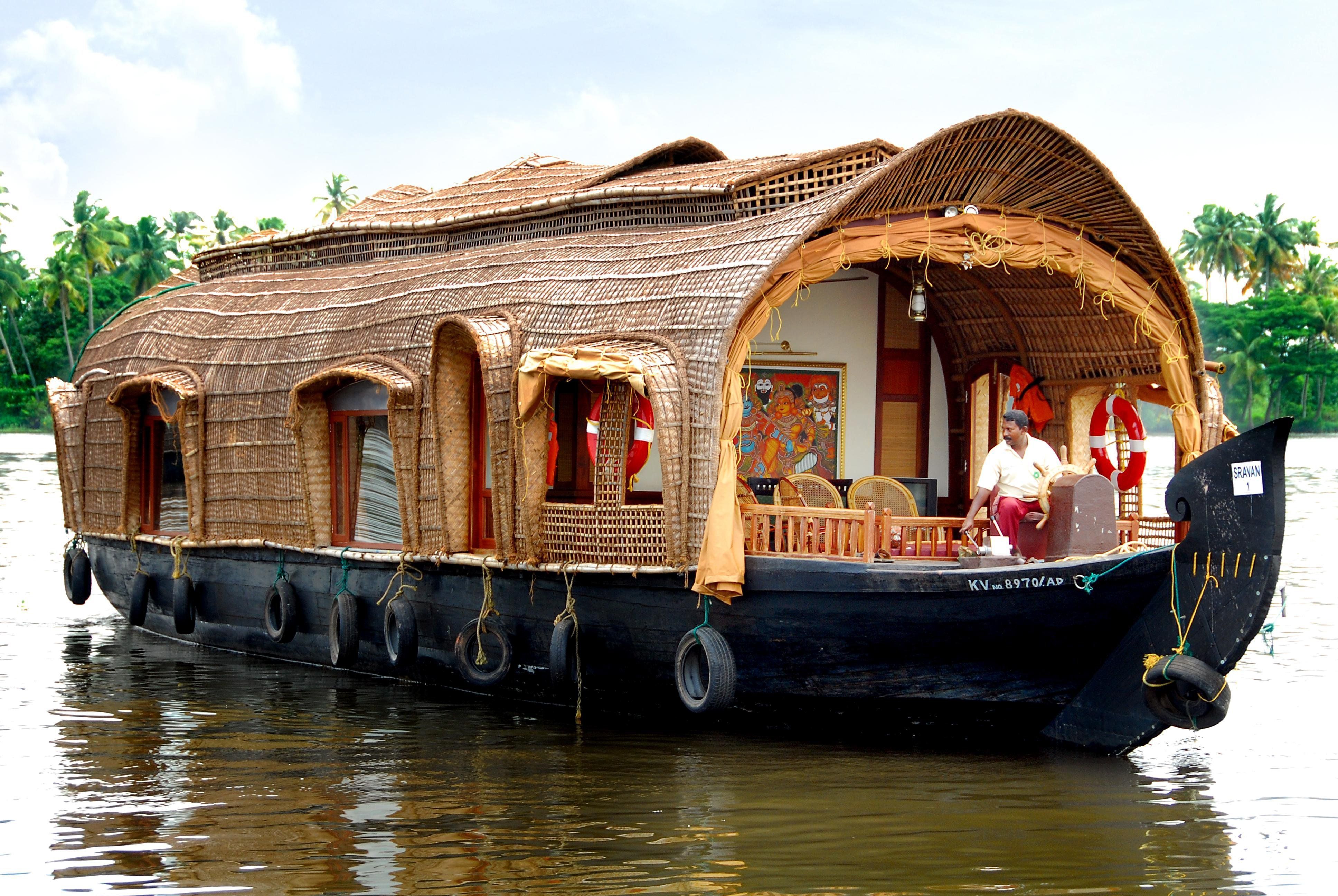 3872x2592 Exotic Houseboat Photo That Will Convince You That Your Next Vacation Should Be On One