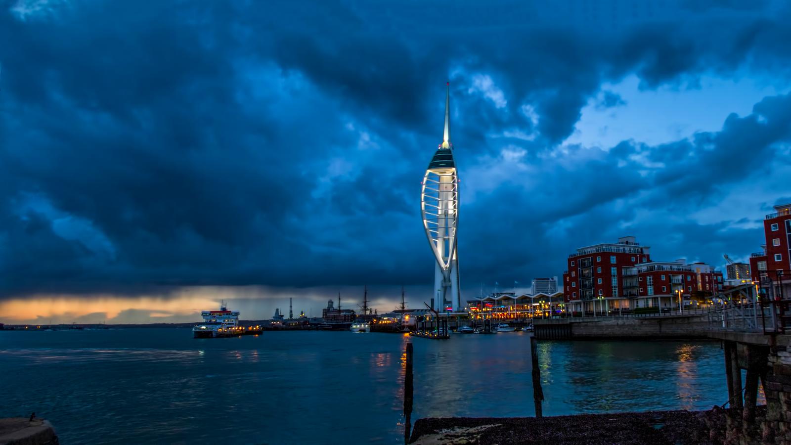 1600x900 Portsmouth Wallpaper