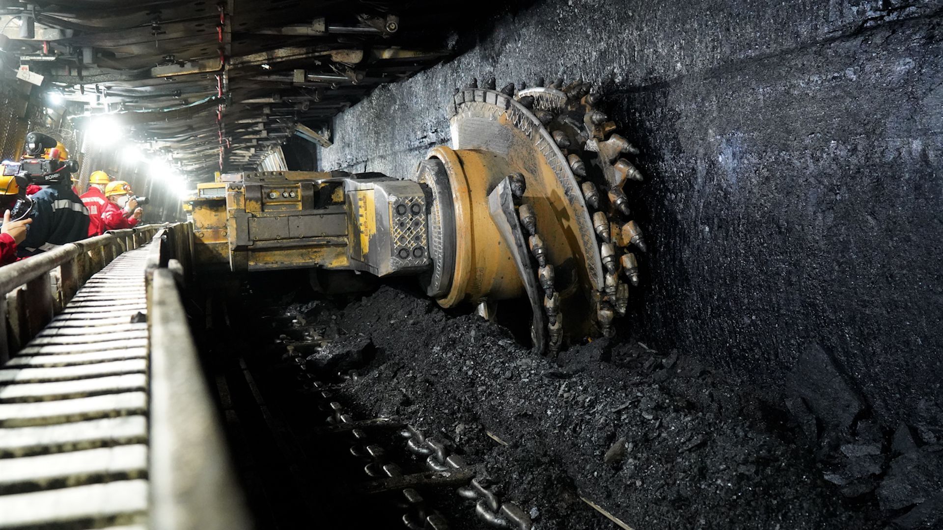 1920x1080 How Huawei's use of 5G and AI is transforming China's coal mining industry. South China Morning Post