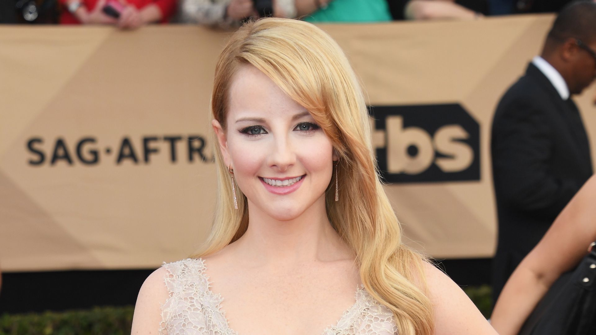 1920x1080 Melissa Rauch of Big Bang Theory Expecting First Child After Miscarriage