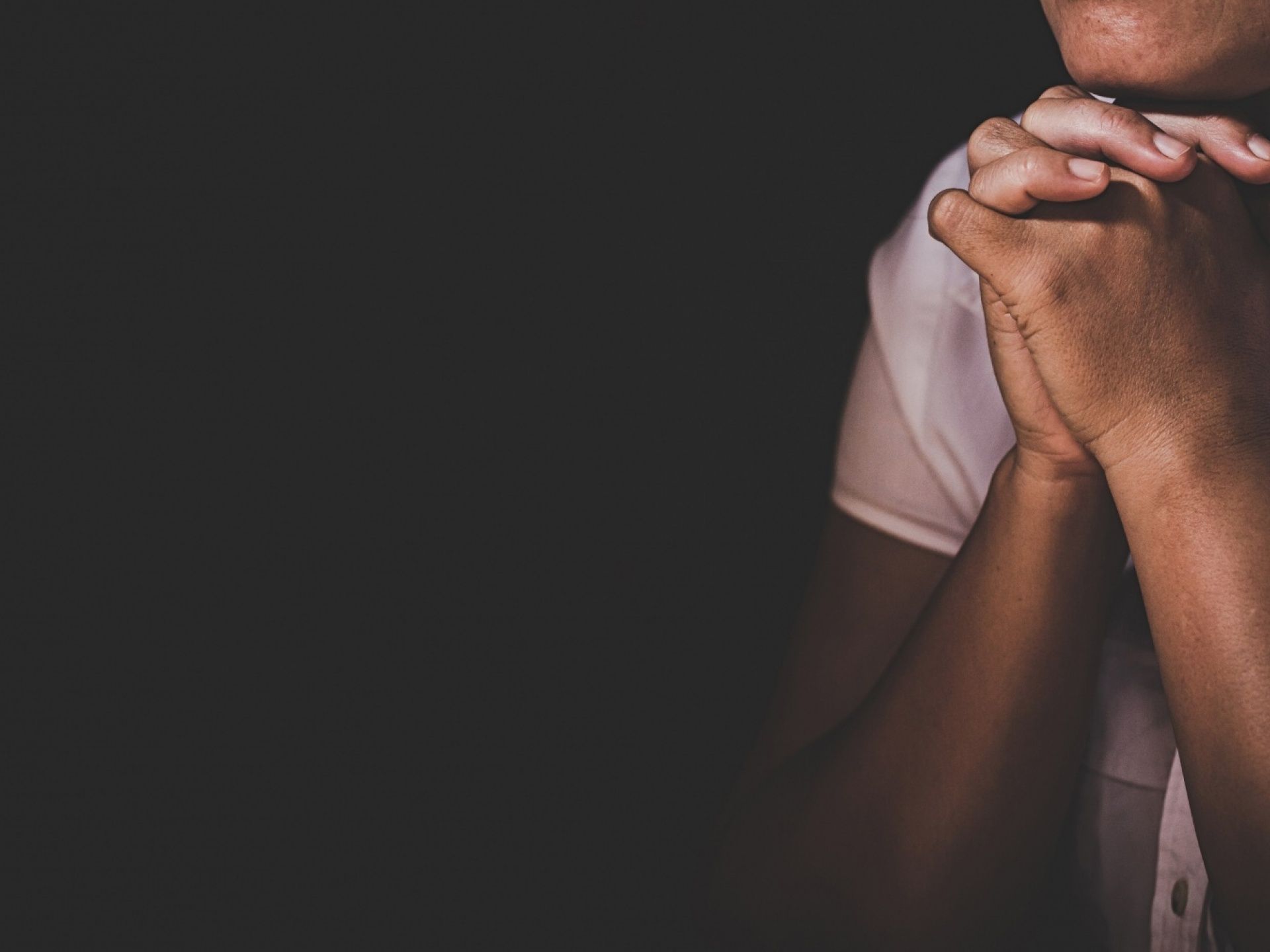 Gorgeous Begging The Question Image in 4K Gorgeous Begging The Question Image in 4K