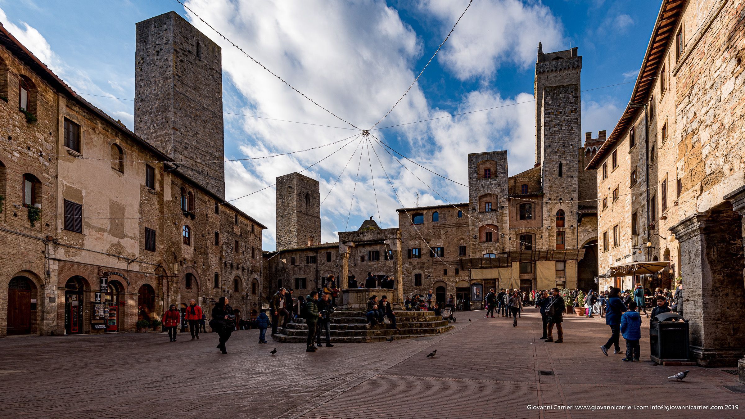 2400x1350 Wallpaper of San Gimignano