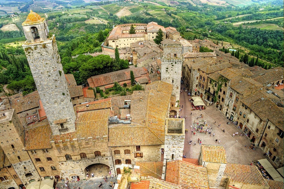 1200x800 San Gimignano: a pearl few miles from Versilia