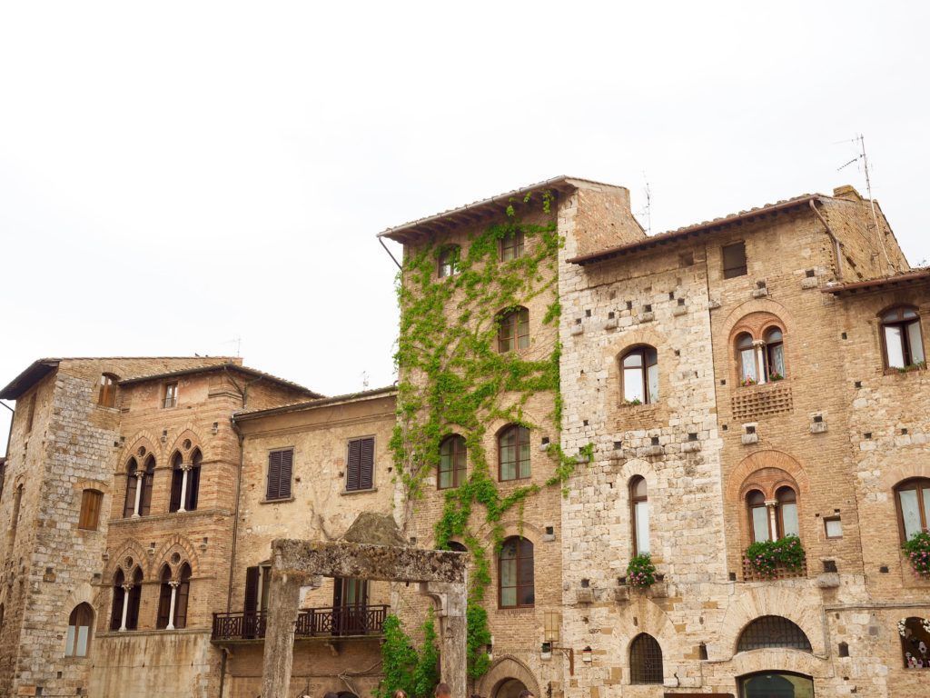 1024x768 A Quick Guide to San Gimignano, Italy! of Wanderlust