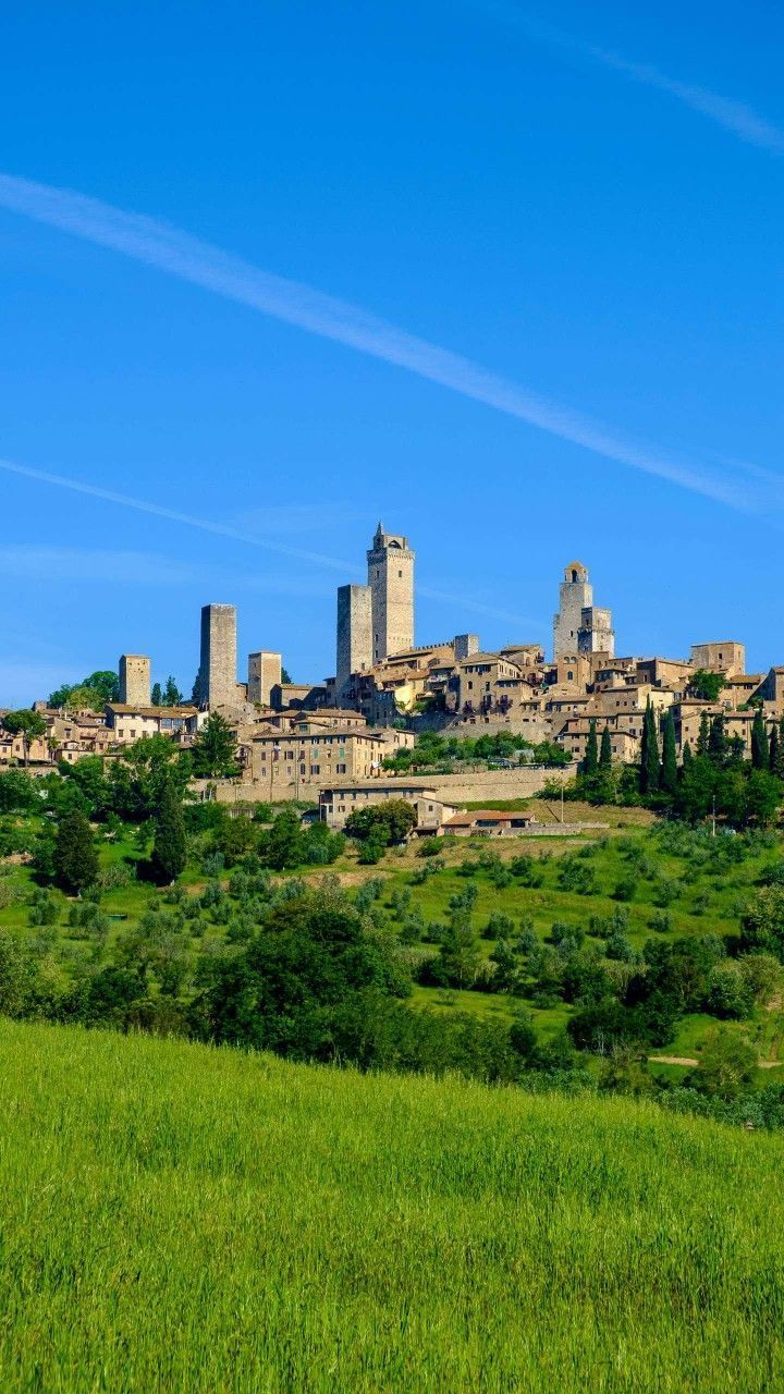 720x1280 San Gimignano, Toscana, Italy. Toscana italy, Nature travel, Beautiful views