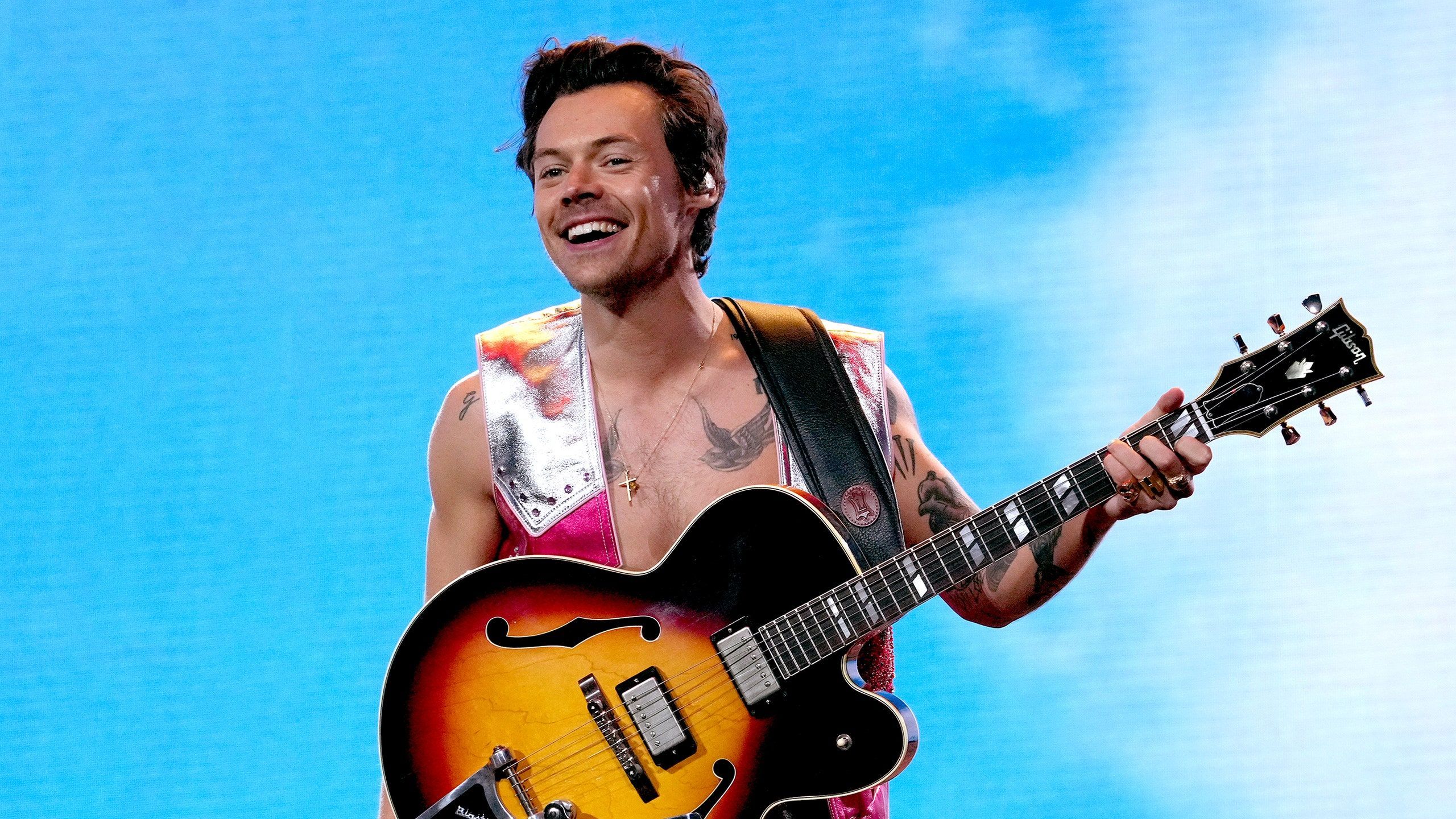 2560x1440 Harry Styles' Harry's House Is The Best Selling Vinyl Of The Year