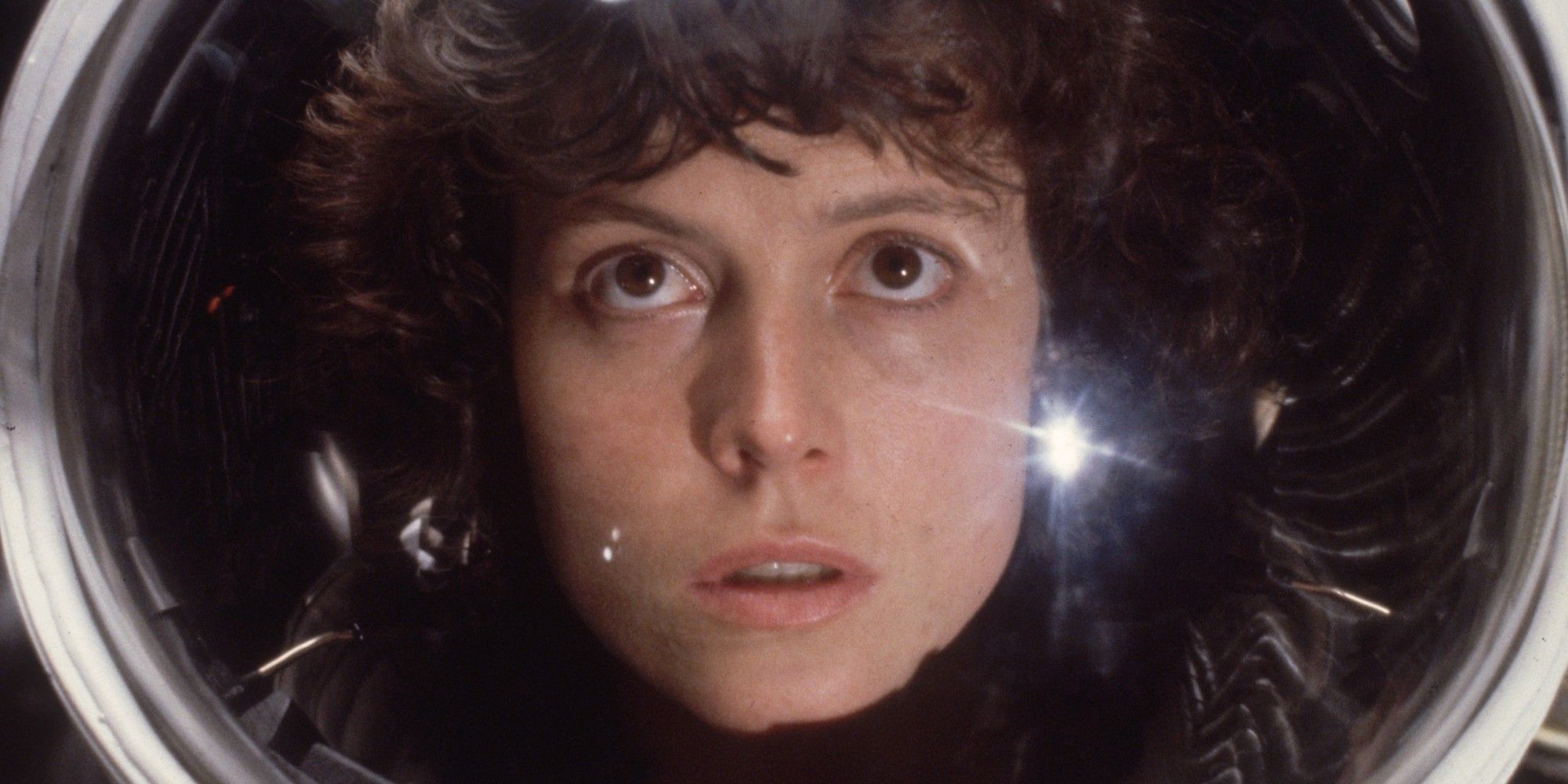 2000x1000 Sigourney Weaver