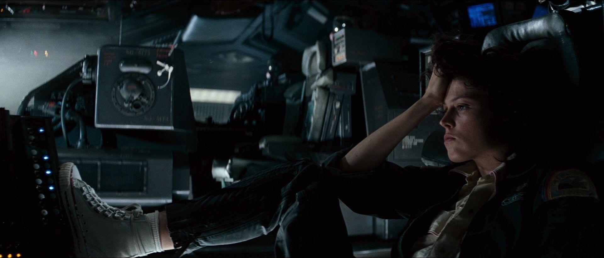1920x820 Wallpaper / Sigourney Weaver, Alien, 1080P free download