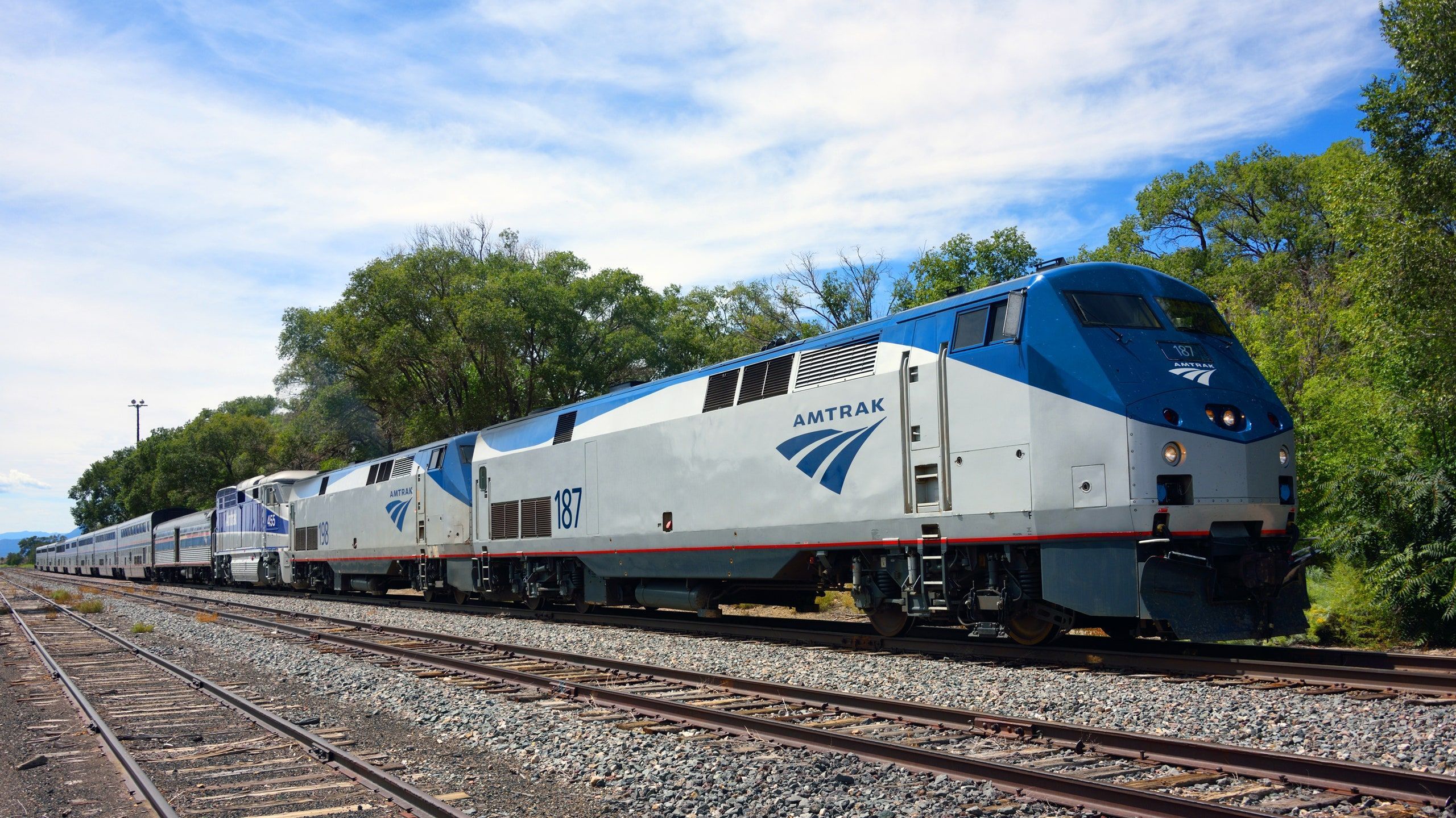 Amtrak Wallpapers - Top Free Amtrak Backgrounds - WallpaperAccess