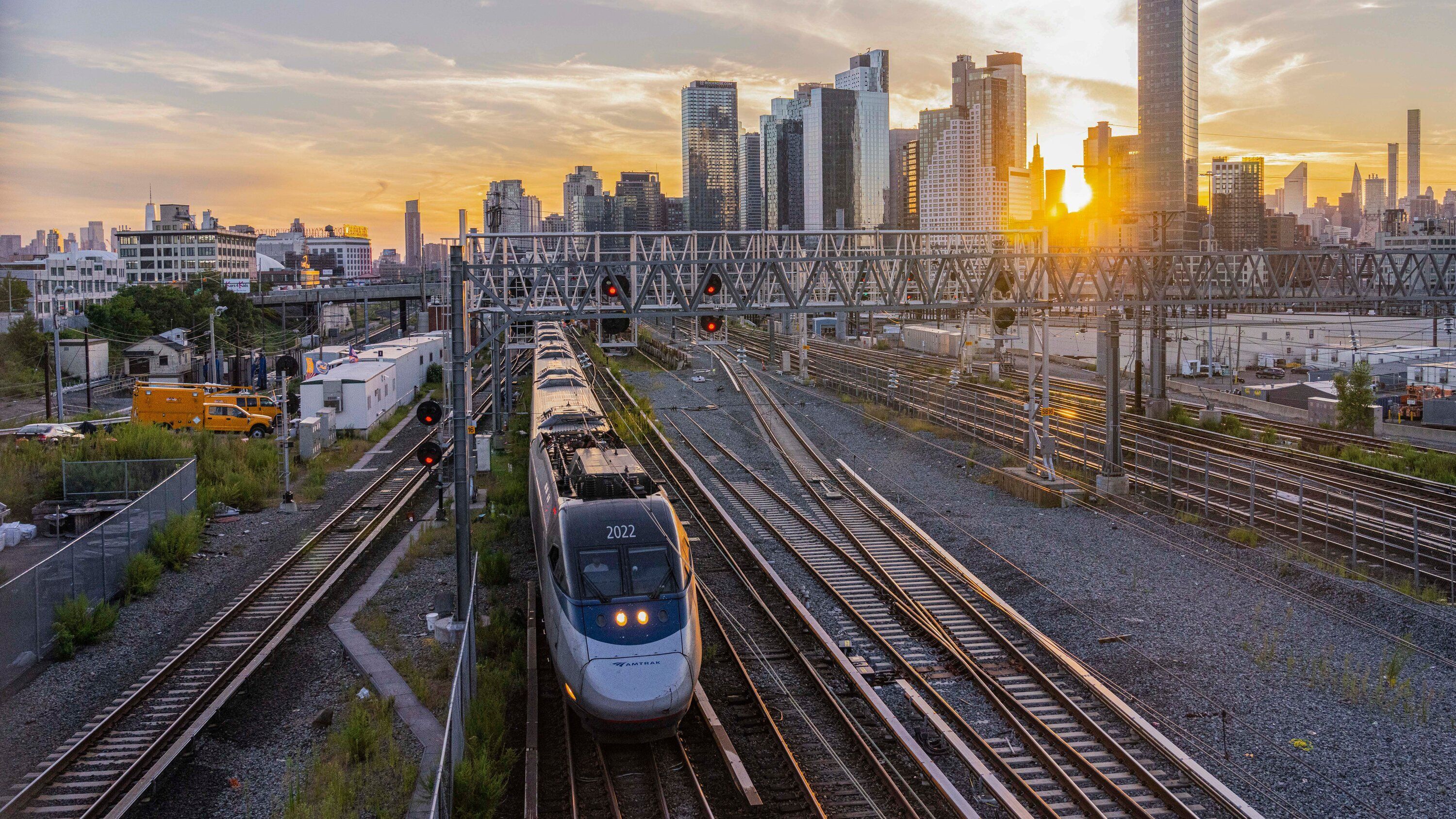 3000x1688 GOP Lawmakers Question Amtrak Over Six Figure Bonuses
