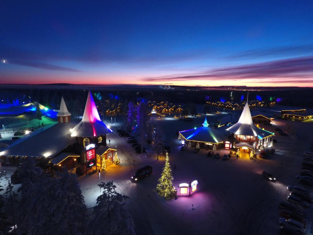1024x768 Santa Claus Holiday Village, Rovaniemi