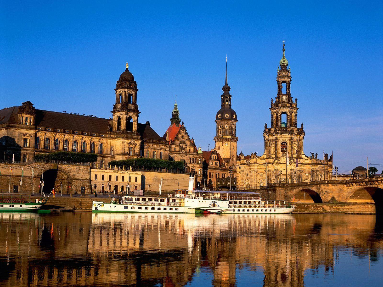 1600x1200 Elbe River Wallpaper Germany World Wallpaper in jpg format for free