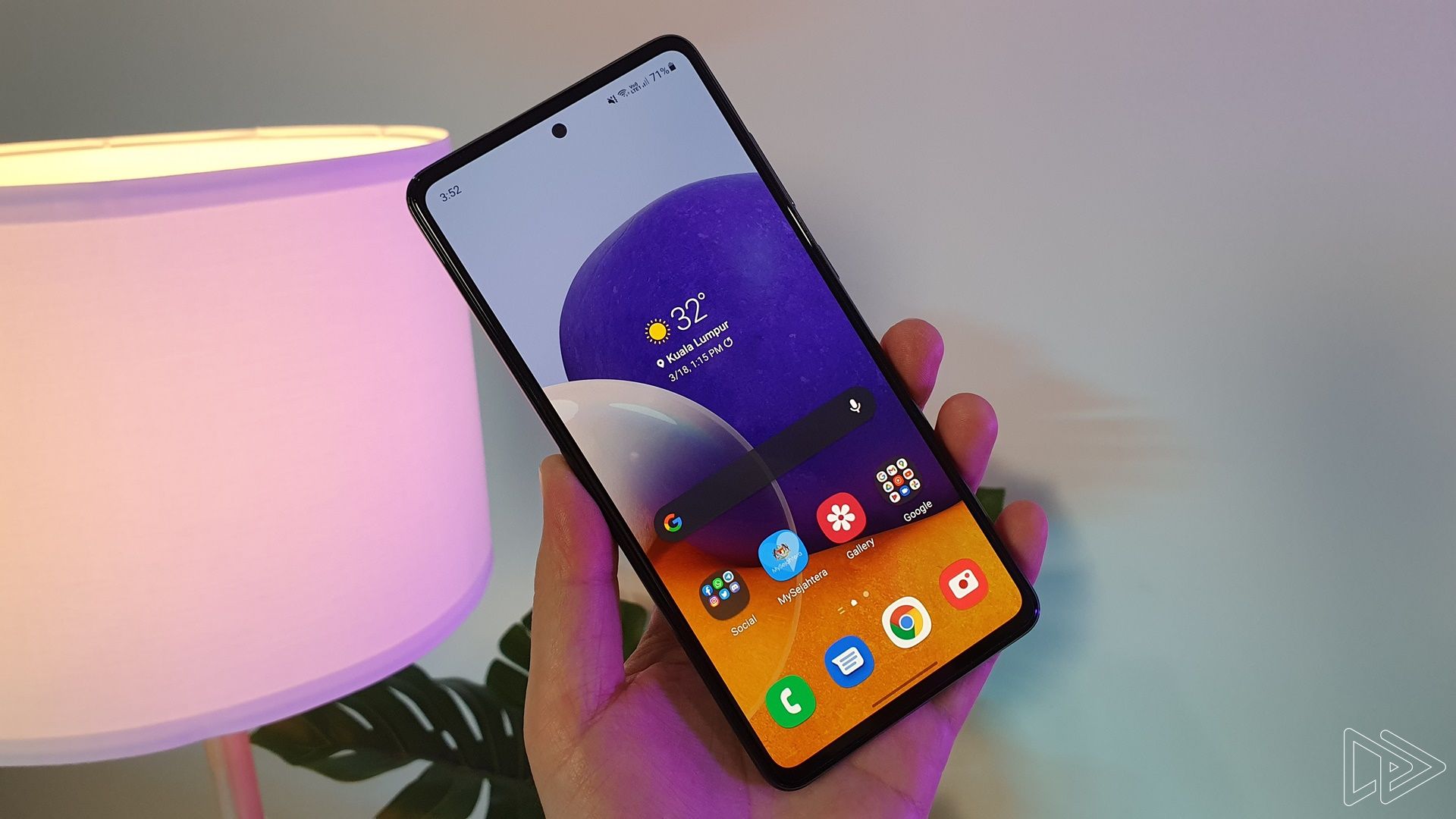1920x1080 Samsung Galaxy A72 Hands On: A Surprisingly Good Mid Ranger