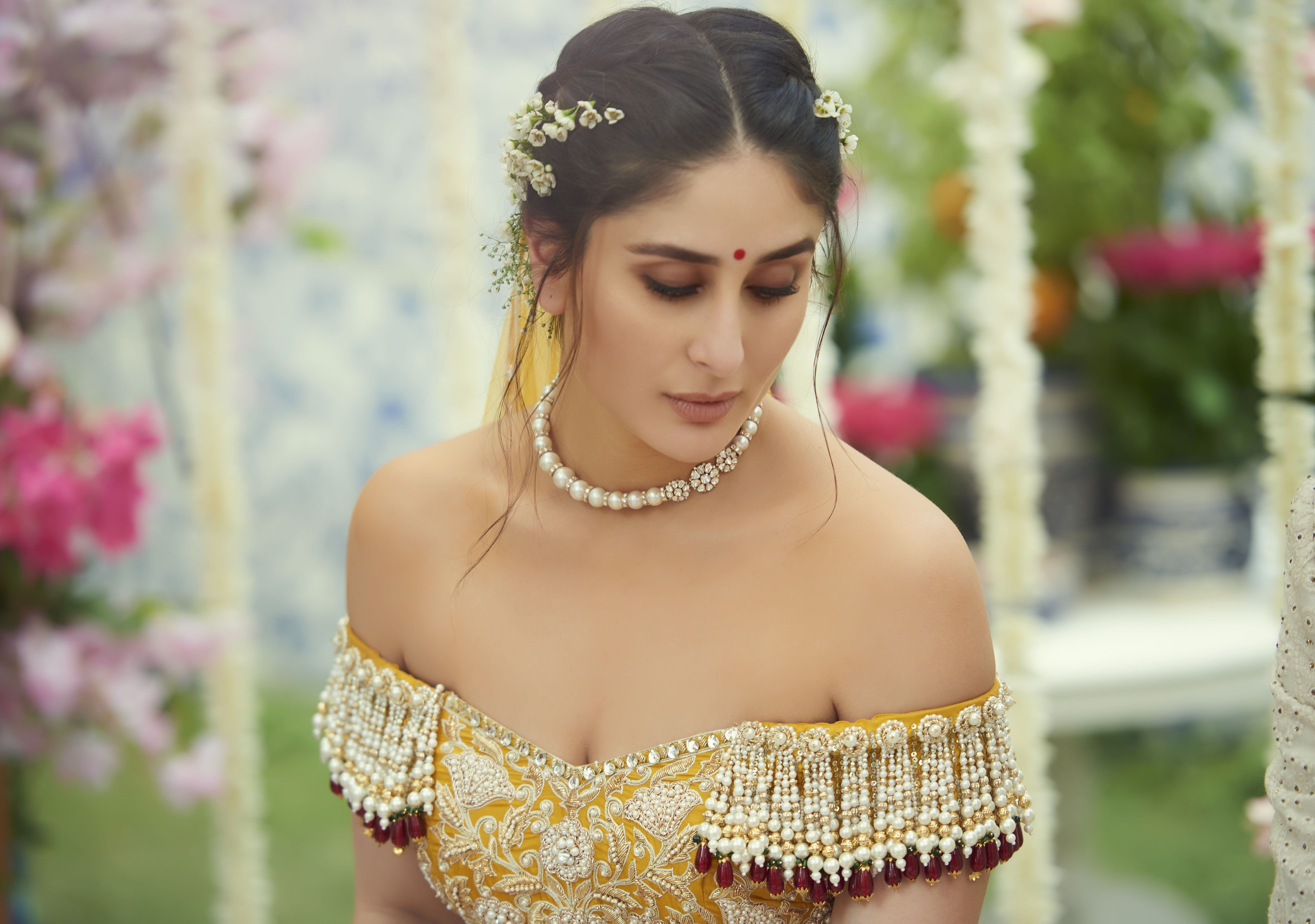 6788x4769 5K, Wedding outfit, Kareena Kapoor, Bridal Gallery HD Wallpaper