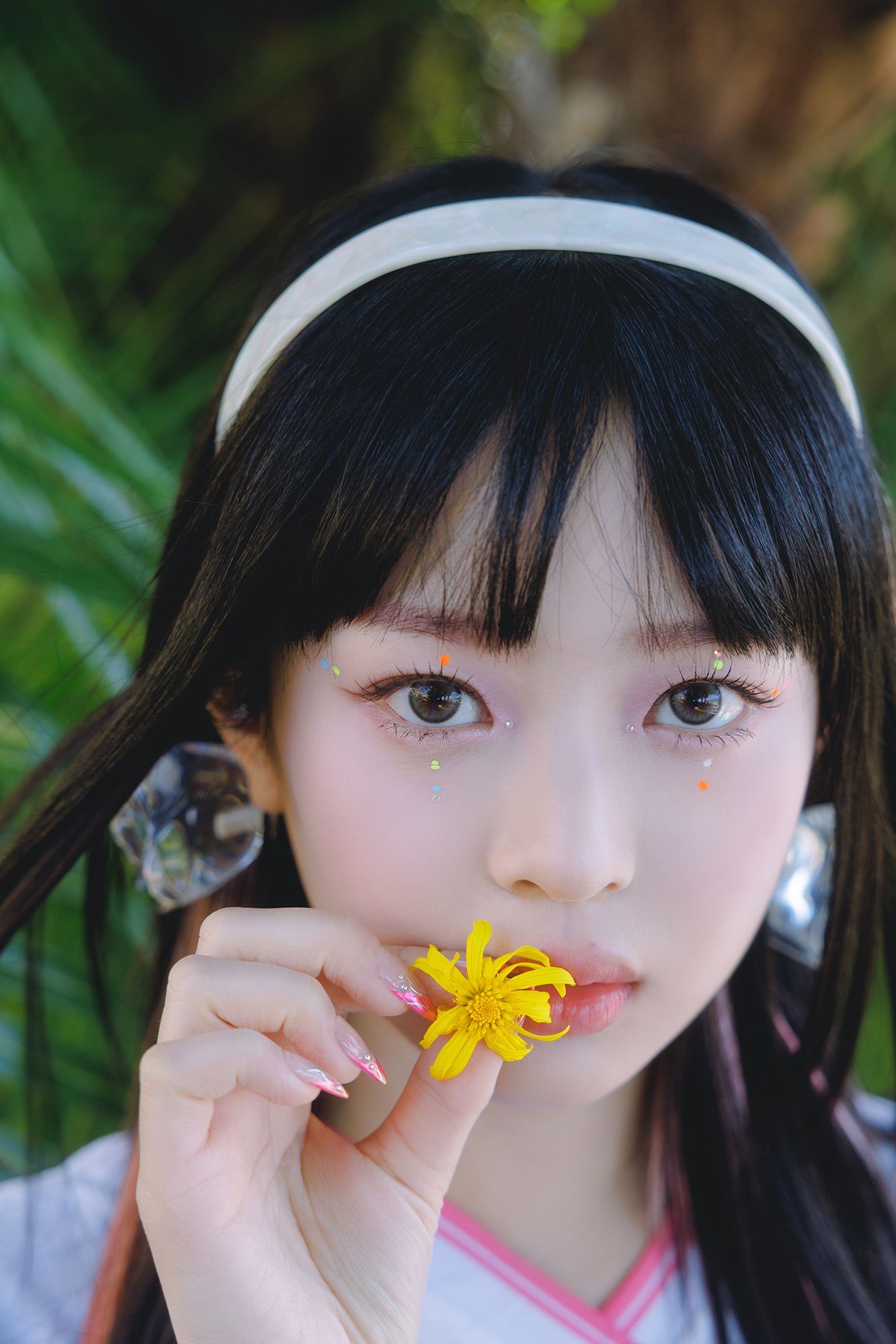 1333x2000 Hanni