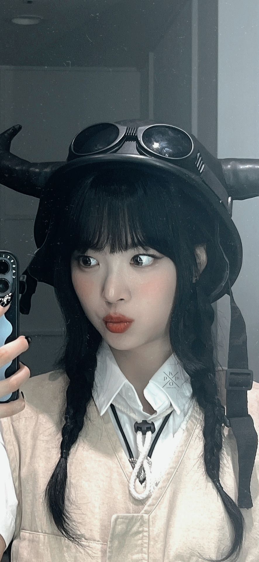 886x1920 kpop locks