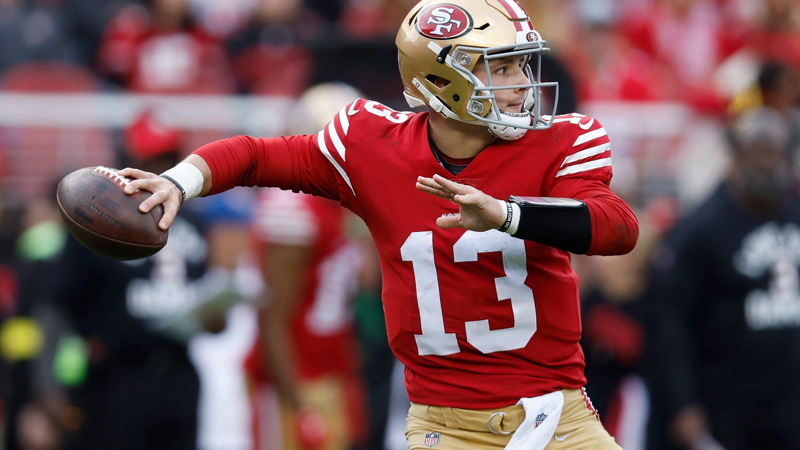 2560x1440 Purdy Leads 49ers To 10th Straight Win, 38 13 Over Cardinals