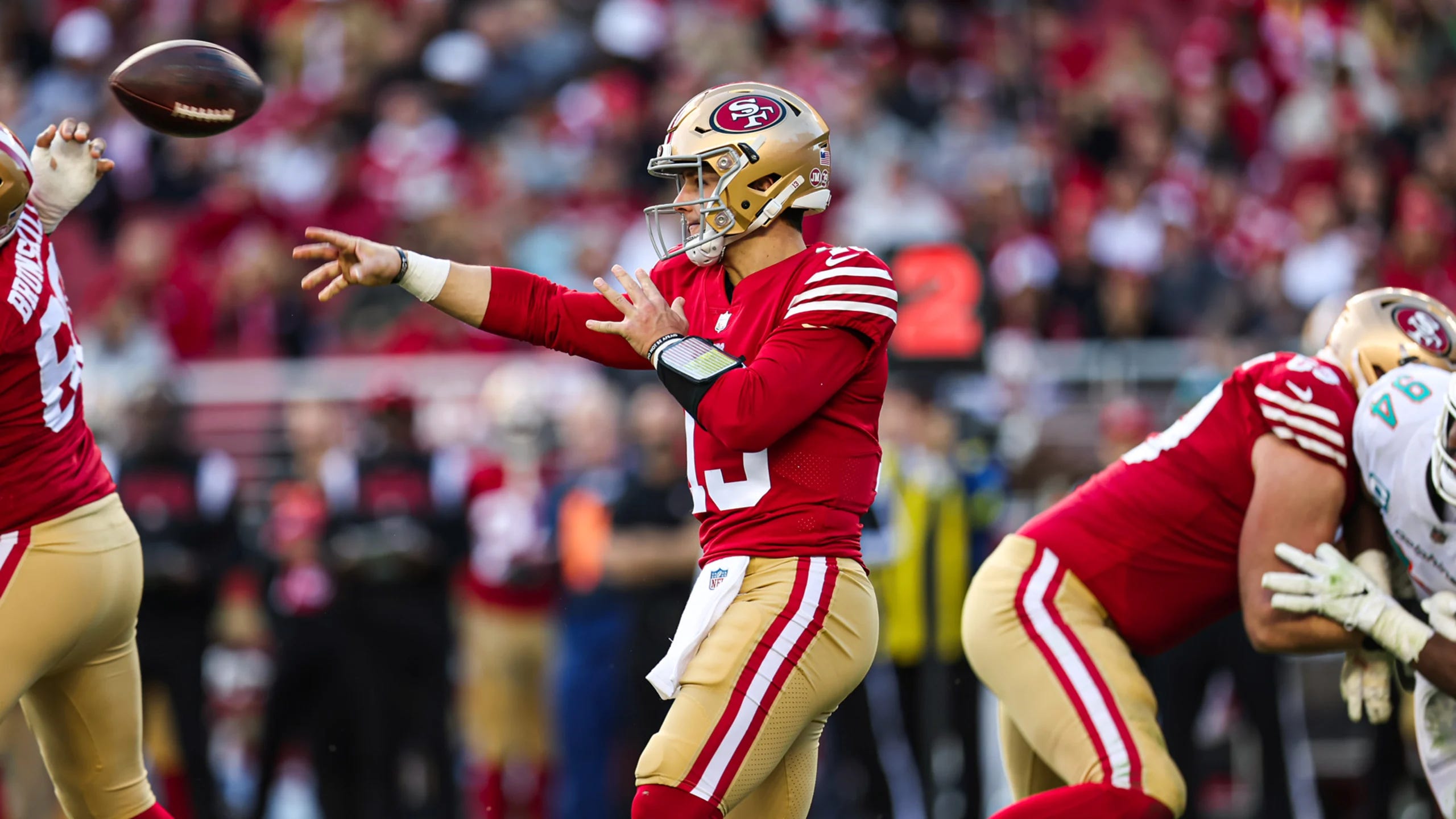 2560x1440 49ers Film Room: Brock Purdy shows he can hold the 49ers offense together the remainder of the season