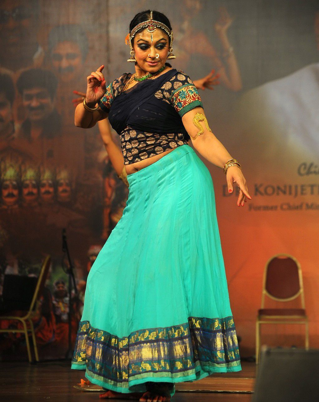 1023x1287 Shobana HD wallpaper RESOLUTION PICTURES