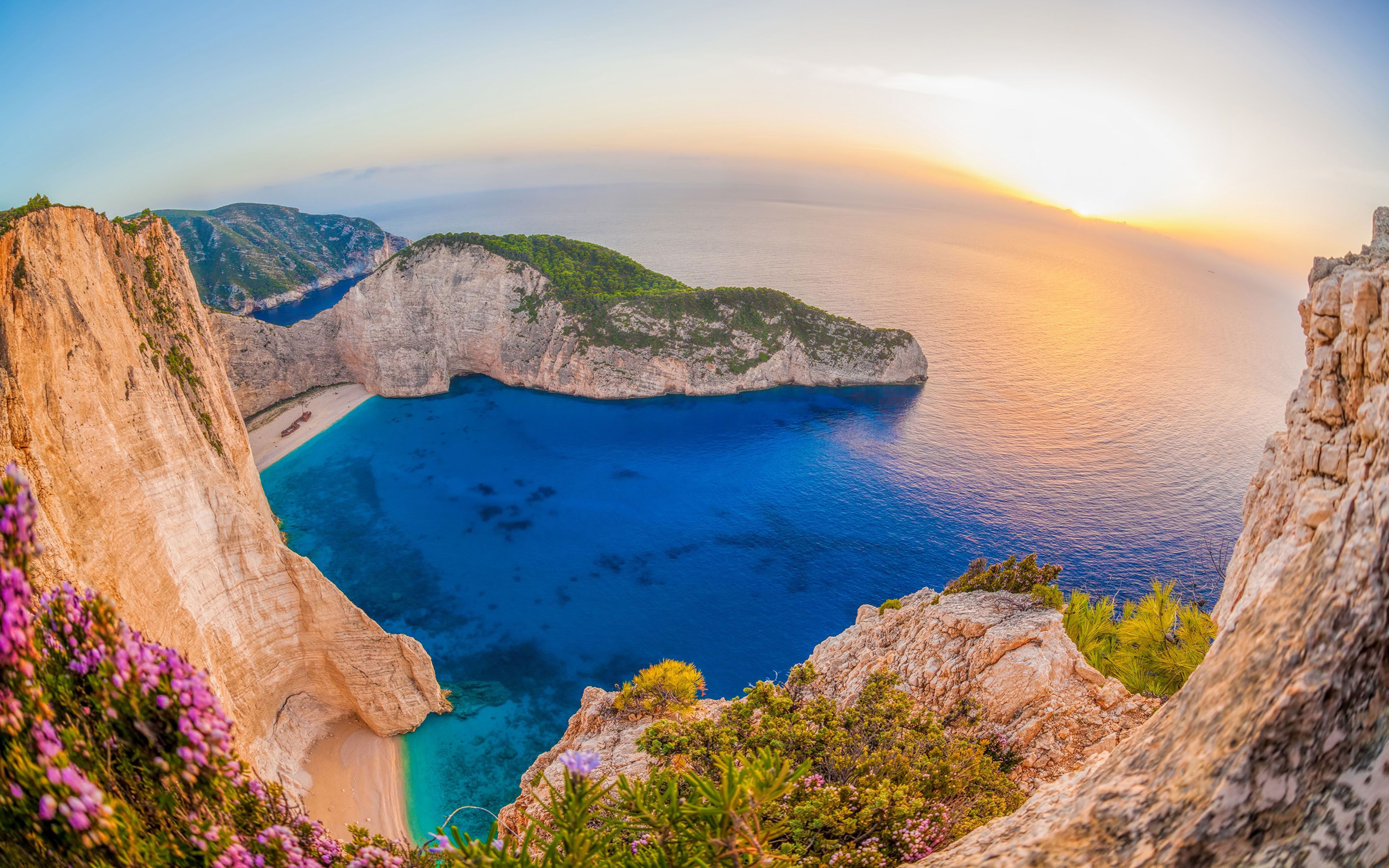 3840x2400 Greece Beach Wallpaper