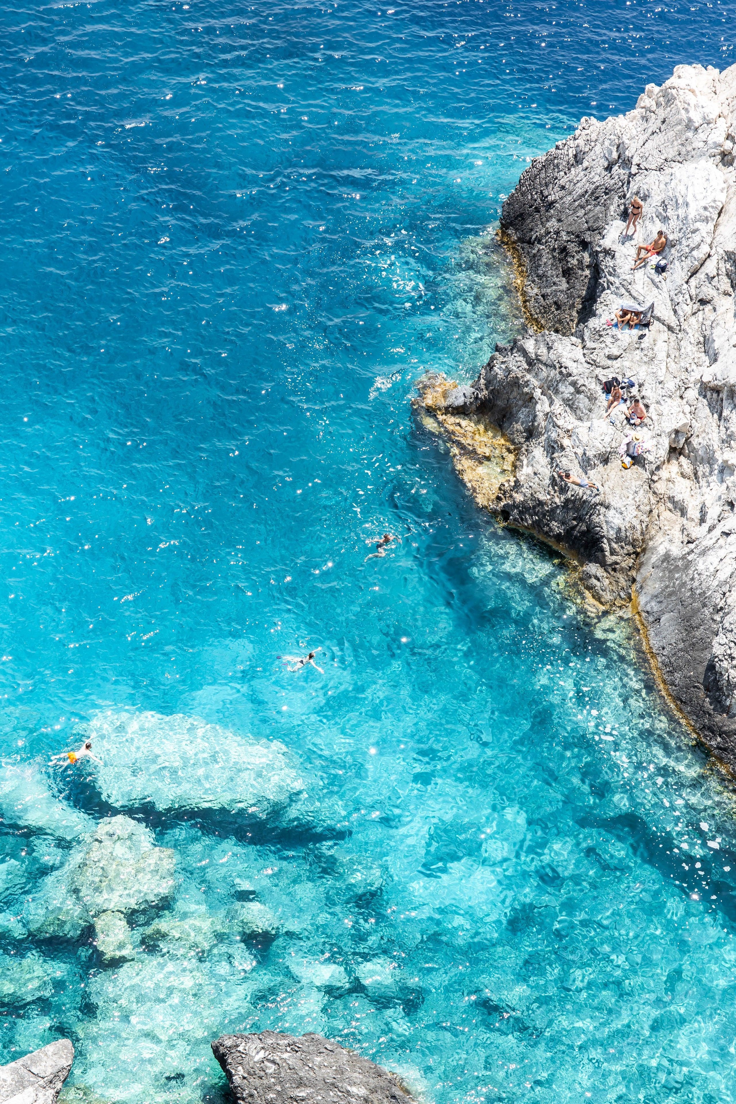 2560x3840 The most beautiful Greek beaches to head to this summer
