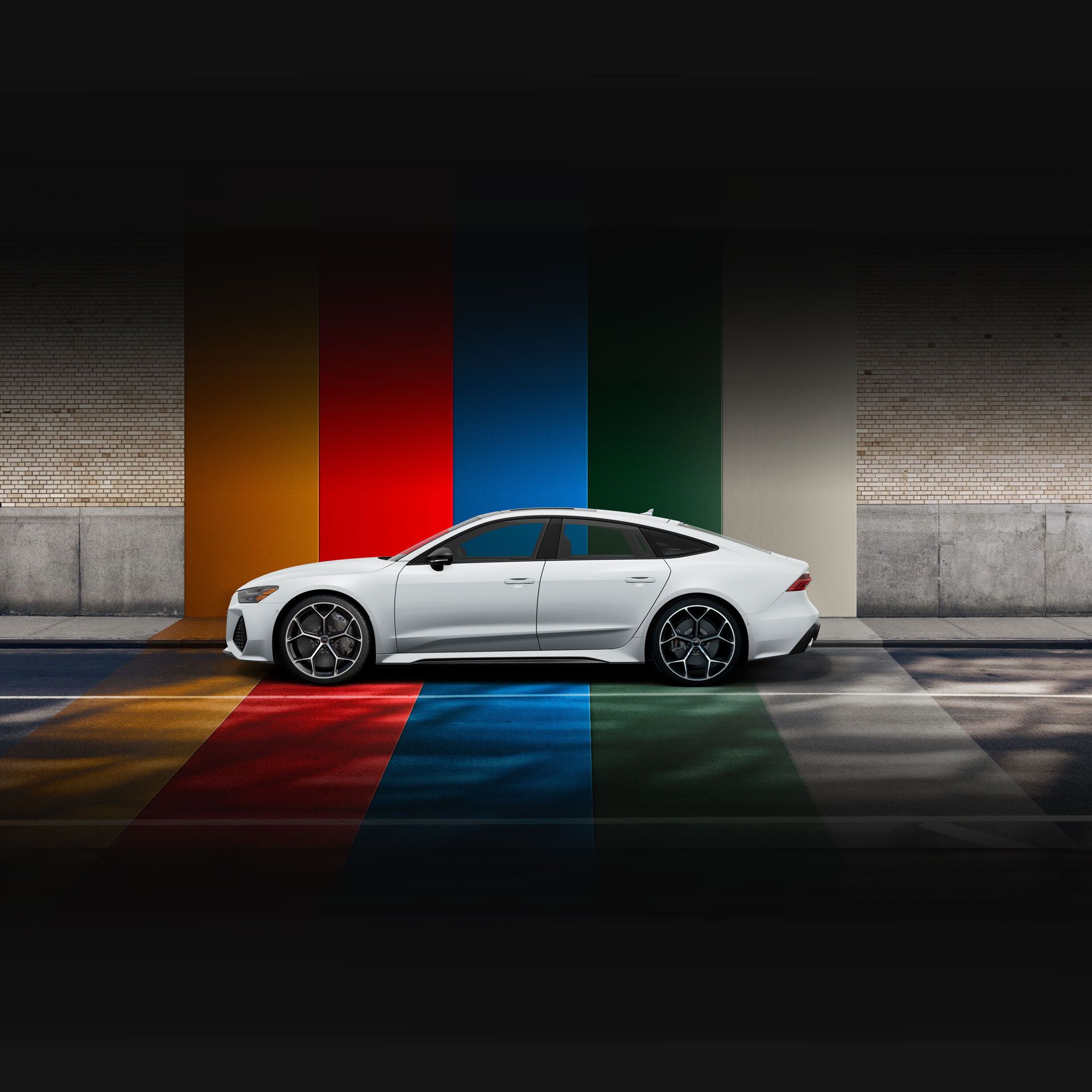 1920x1920 Inside Audi