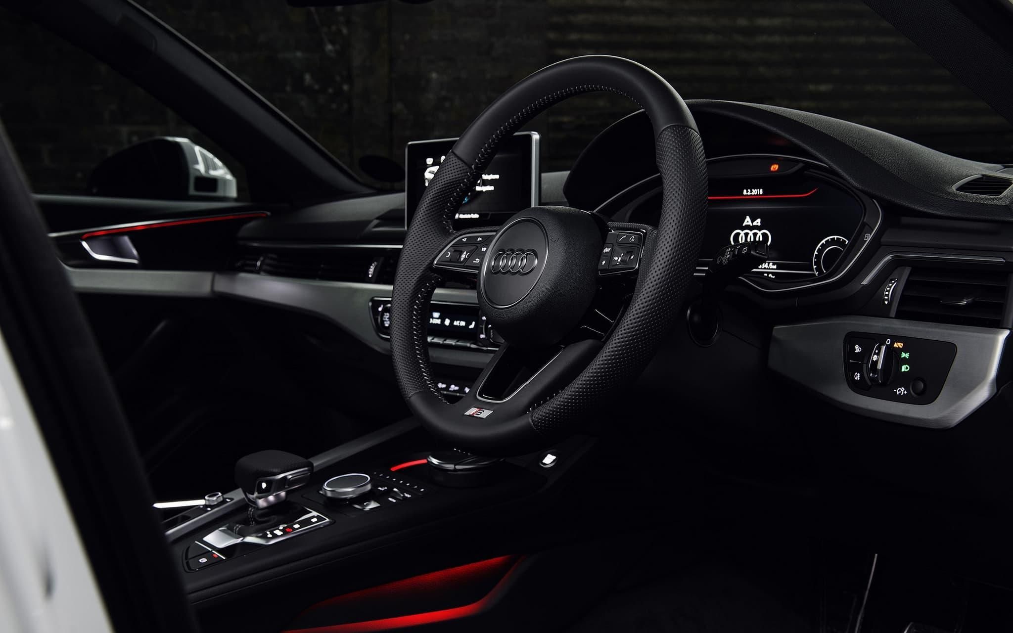 2048x1280 Audi A4 Wallpaper HD