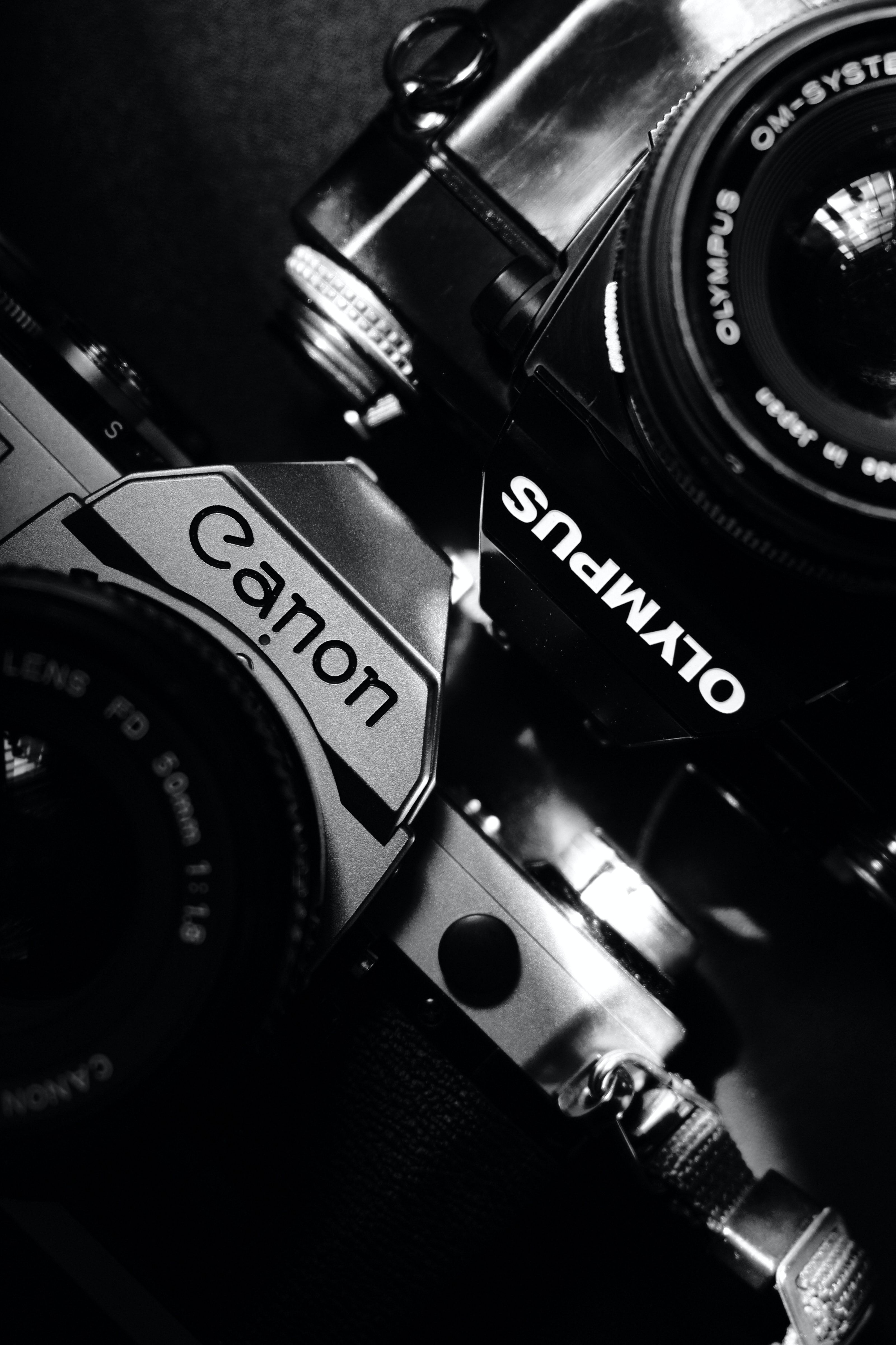 3201x4801 Film Camera on Yellow Background · Free