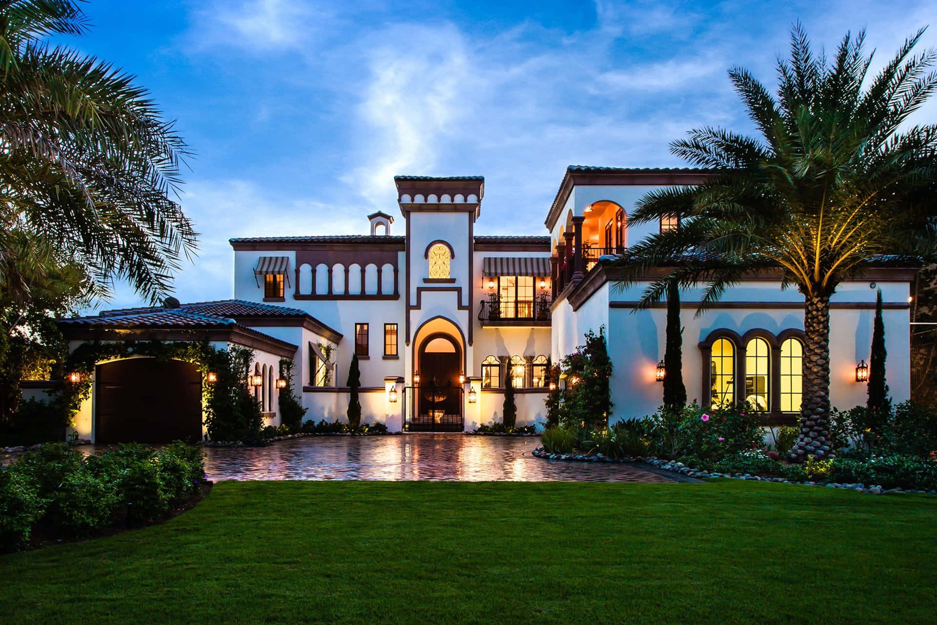 1920x1280 Download Extravagant Spanish Luxury House with Spacious Front Yard Wallpaper