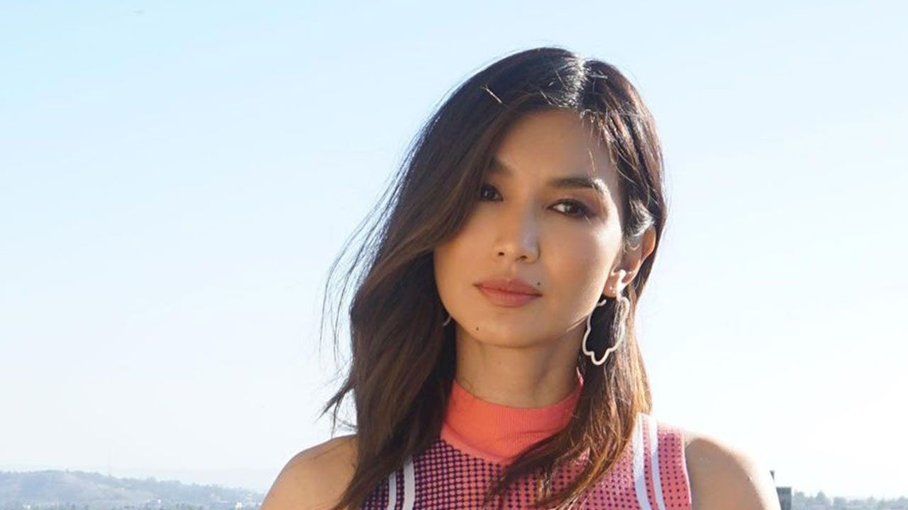 1280x720 Gemma Chan's Squiggle Dress Is Not Your Average Squiggle Dress
