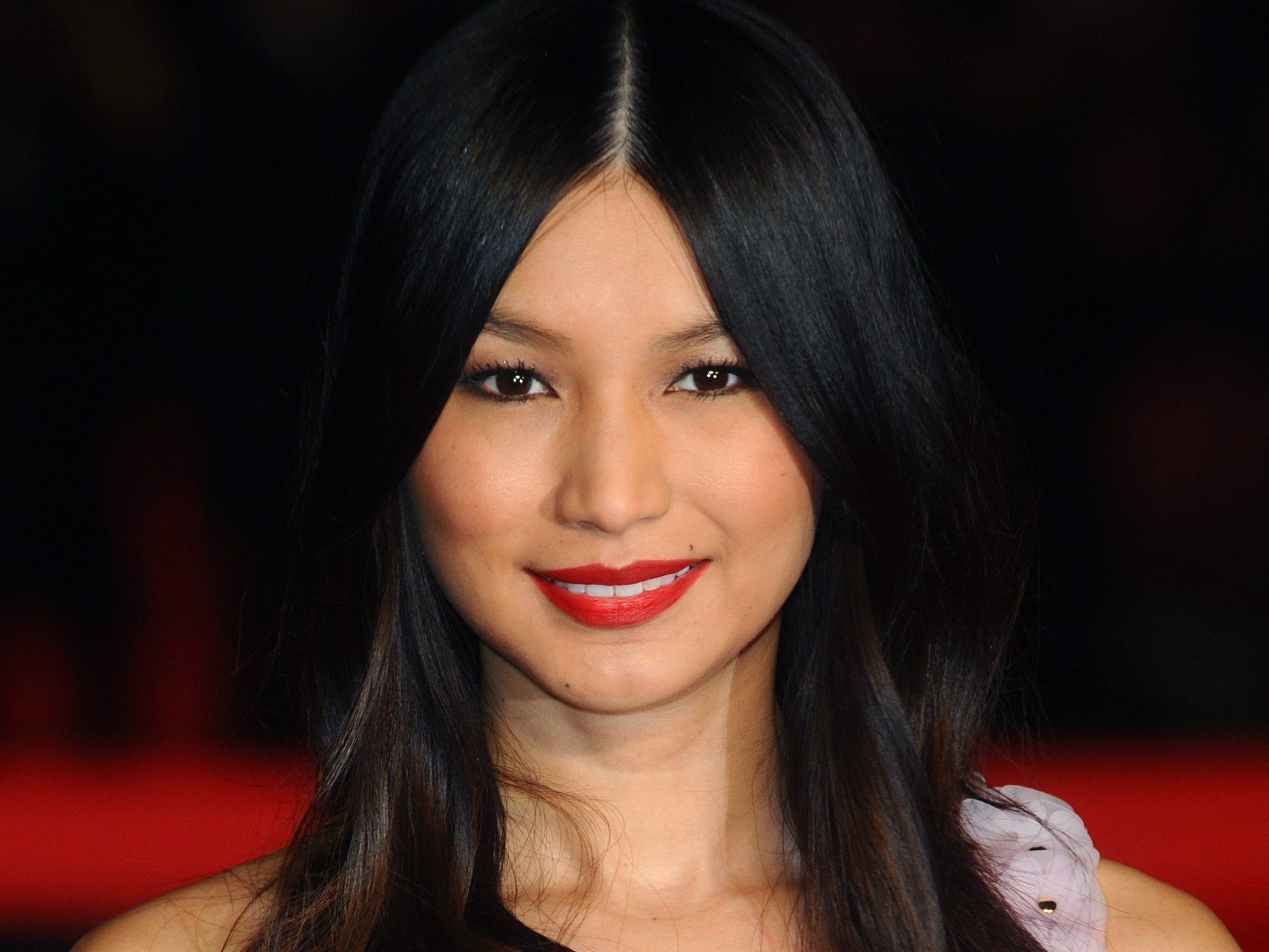 1920x1440 Who is Gemma Chan? Humans star, Jack Whitehall's former girlfriend and Oxford law graduate
