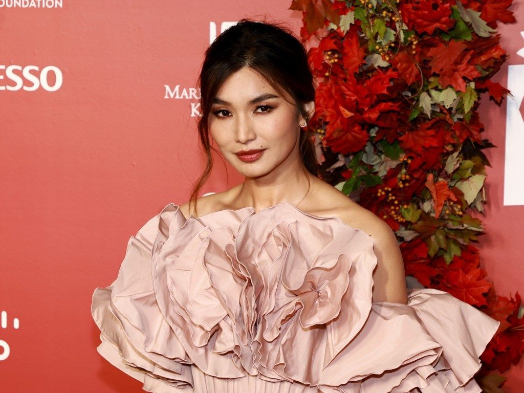 1024x768 L'Oreal Hyaluronic Acid Serum: $ Gemma Chan Uses to Wake Up Skin